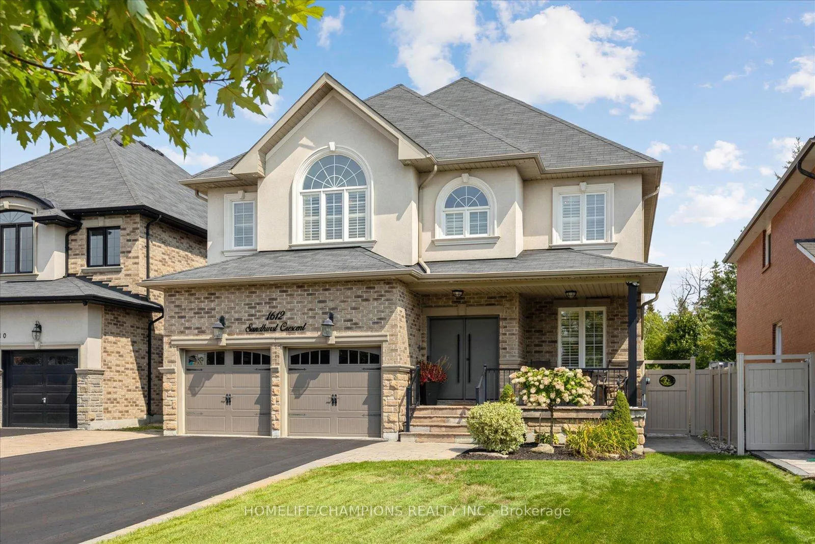Photo 2 of 1612 Sandhurst Crescent, Pickering, Highbush — HOMEH