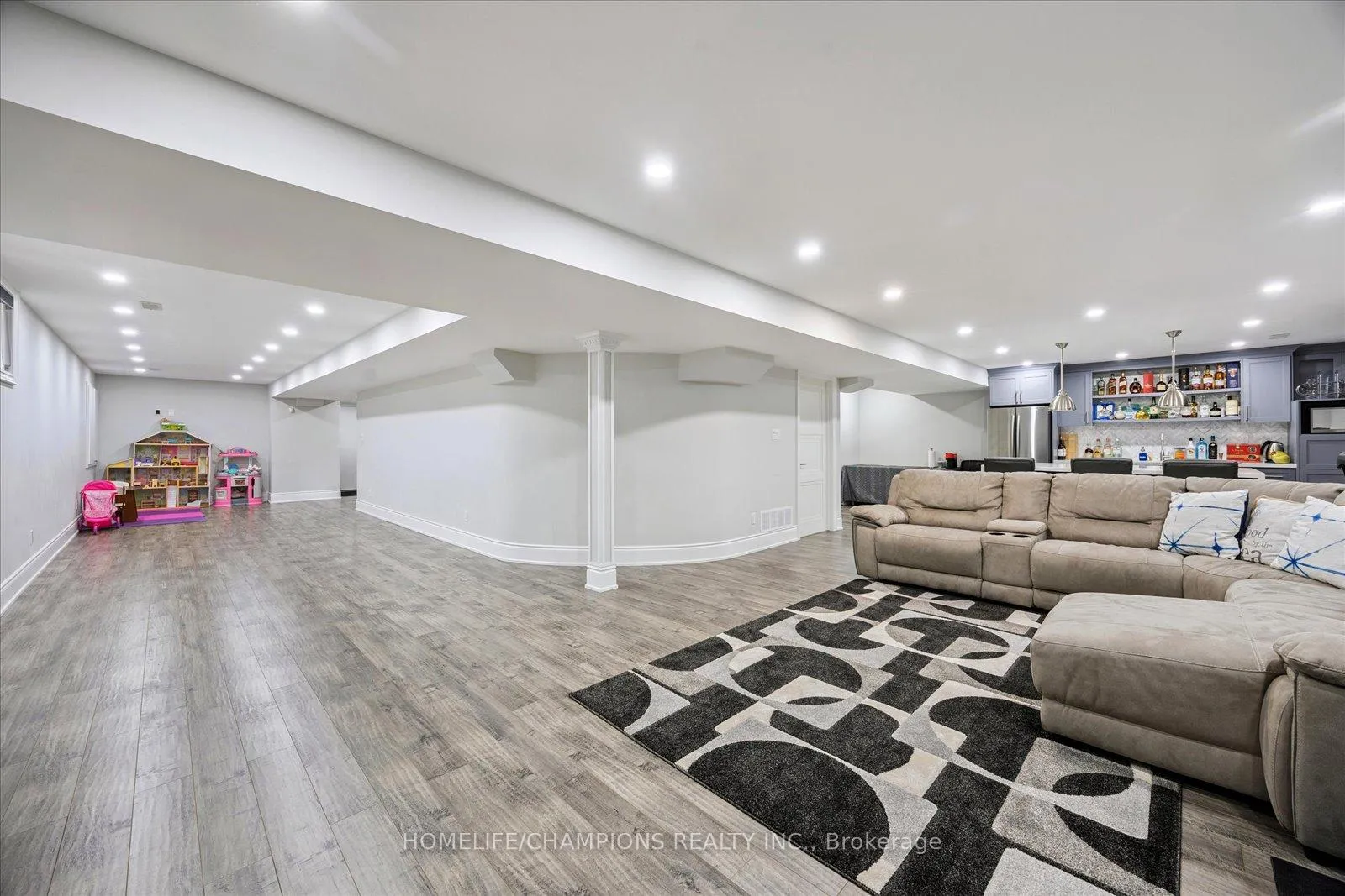 Photo 37 of 1612 Sandhurst Crescent, Pickering, Highbush — HOMEH