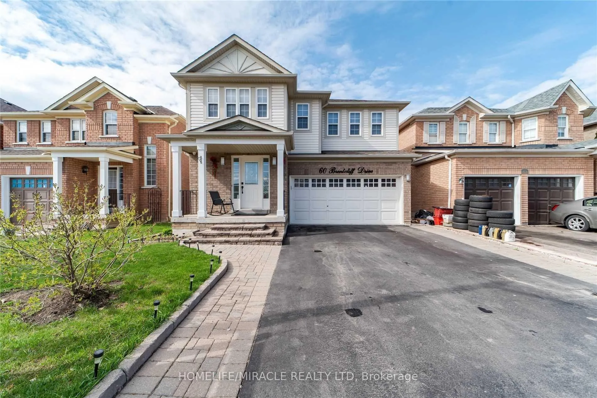 Photo 1 of 60 Brentcliff Drive, Brampton, Fletcher's Meadow — HOMEH