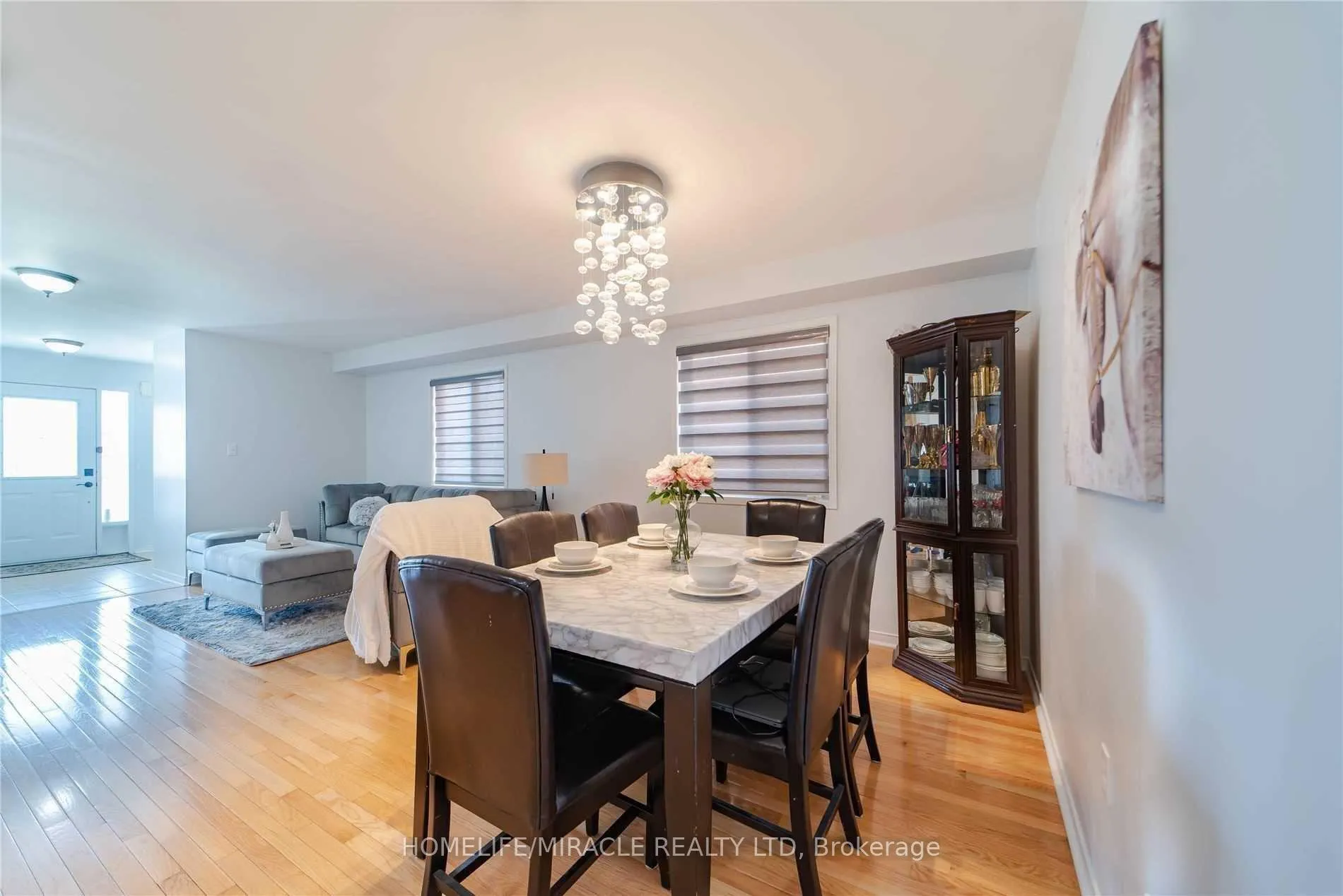 Photo 3 of 60 Brentcliff Drive, Brampton, Fletcher's Meadow — HOMEH