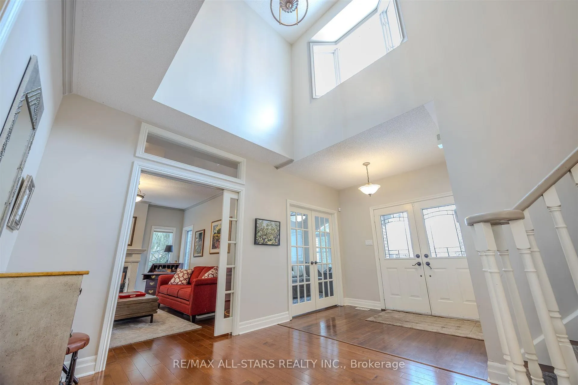 Photo 3 of 15 Glenn Gould Crescent, Uxbridge — HOMEH
