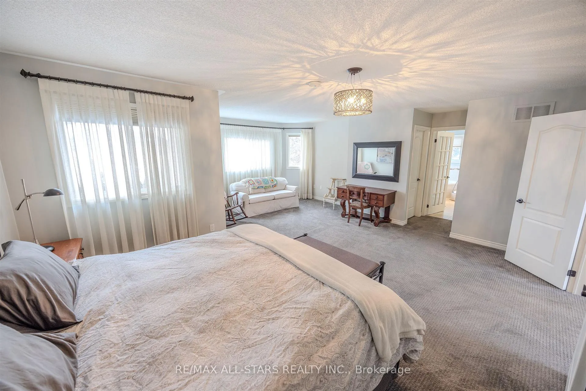Photo 23 of 15 Glenn Gould Crescent, Uxbridge — HOMEH