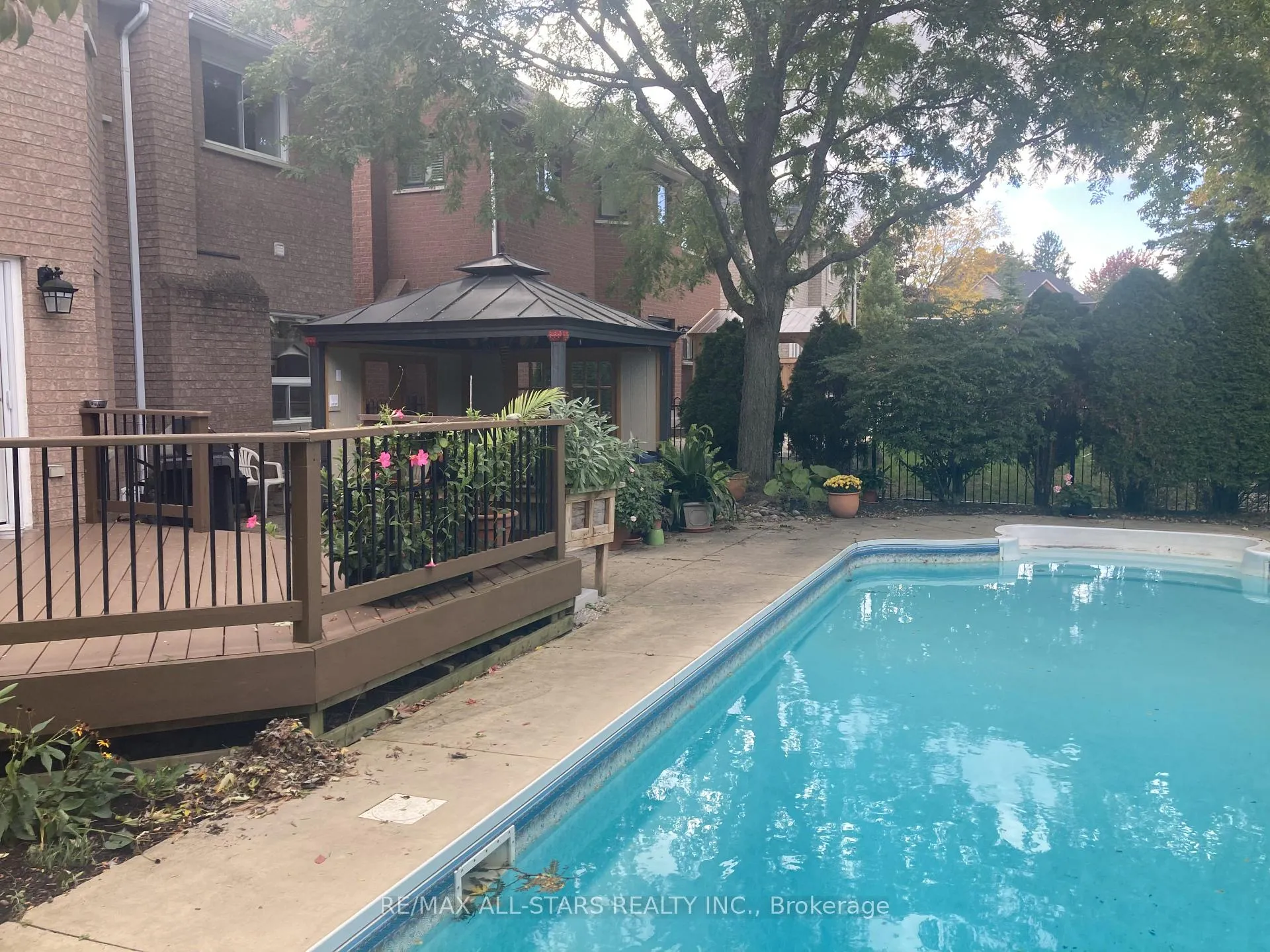 Photo 38 of 15 Glenn Gould Crescent, Uxbridge — HOMEH