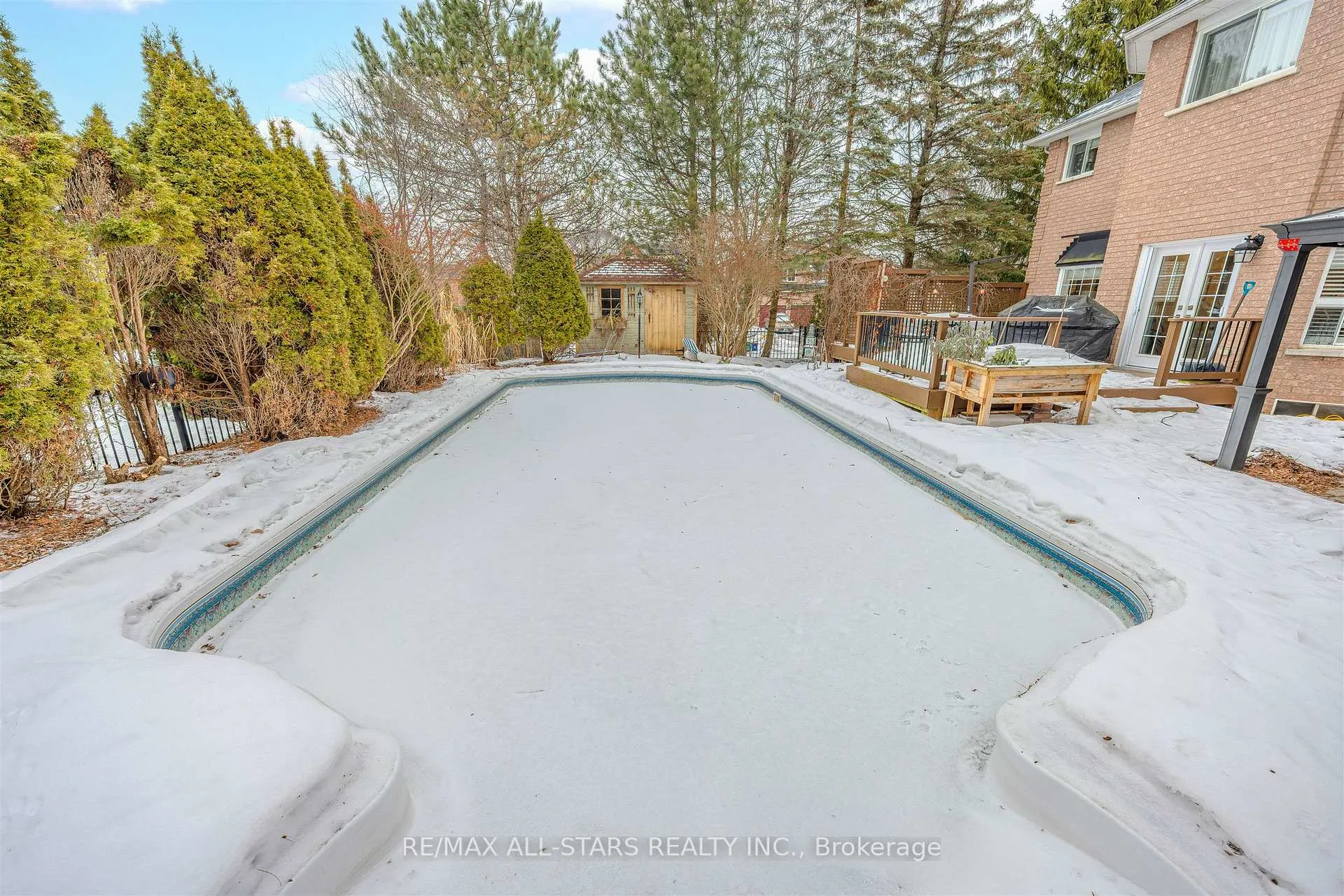 Photo 40 of 15 Glenn Gould Crescent, Uxbridge — HOMEH