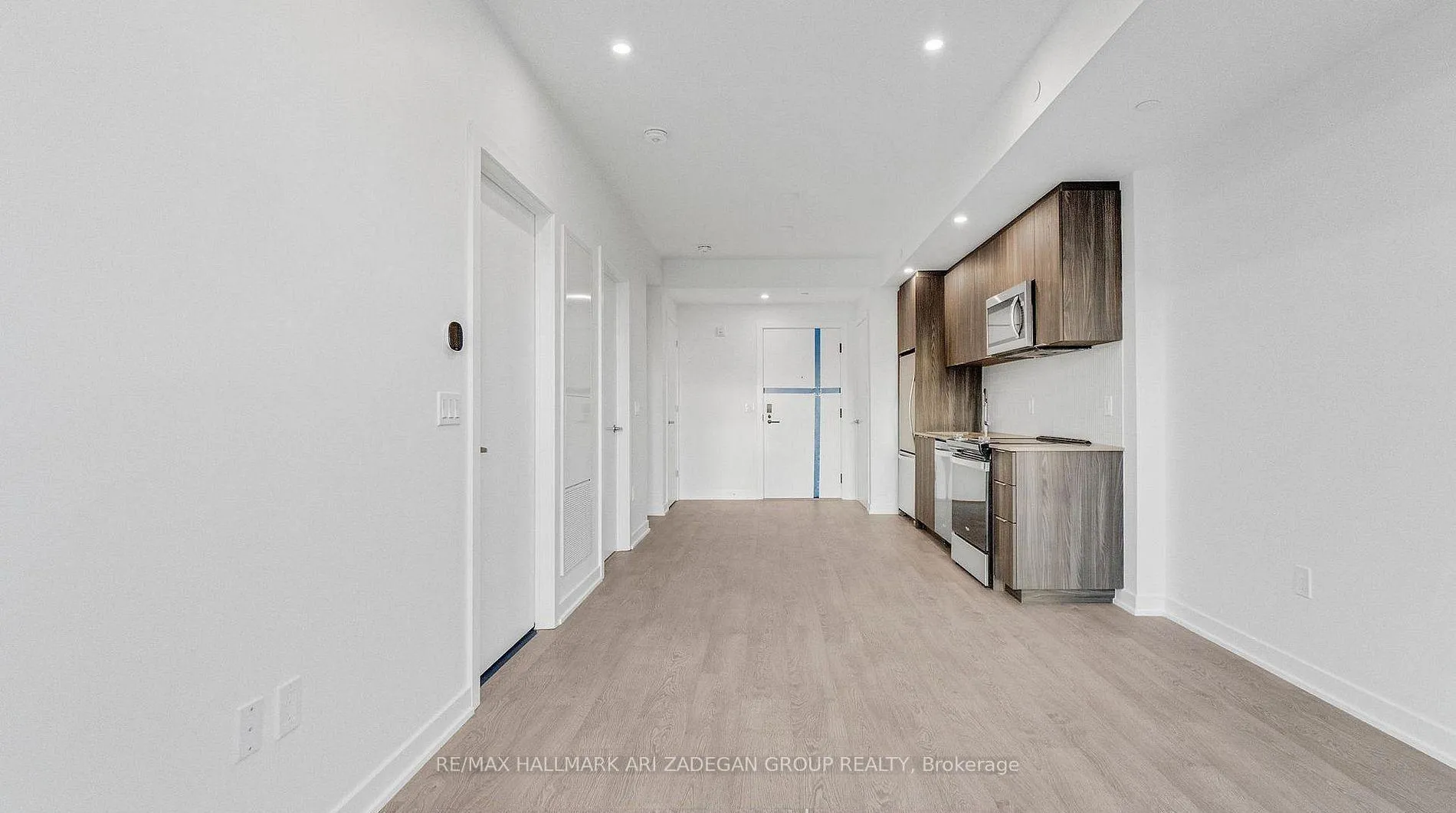 Photo 5 of Unit 409, 720 Whitlock Avenue, Milton, Cobban — HOMEH