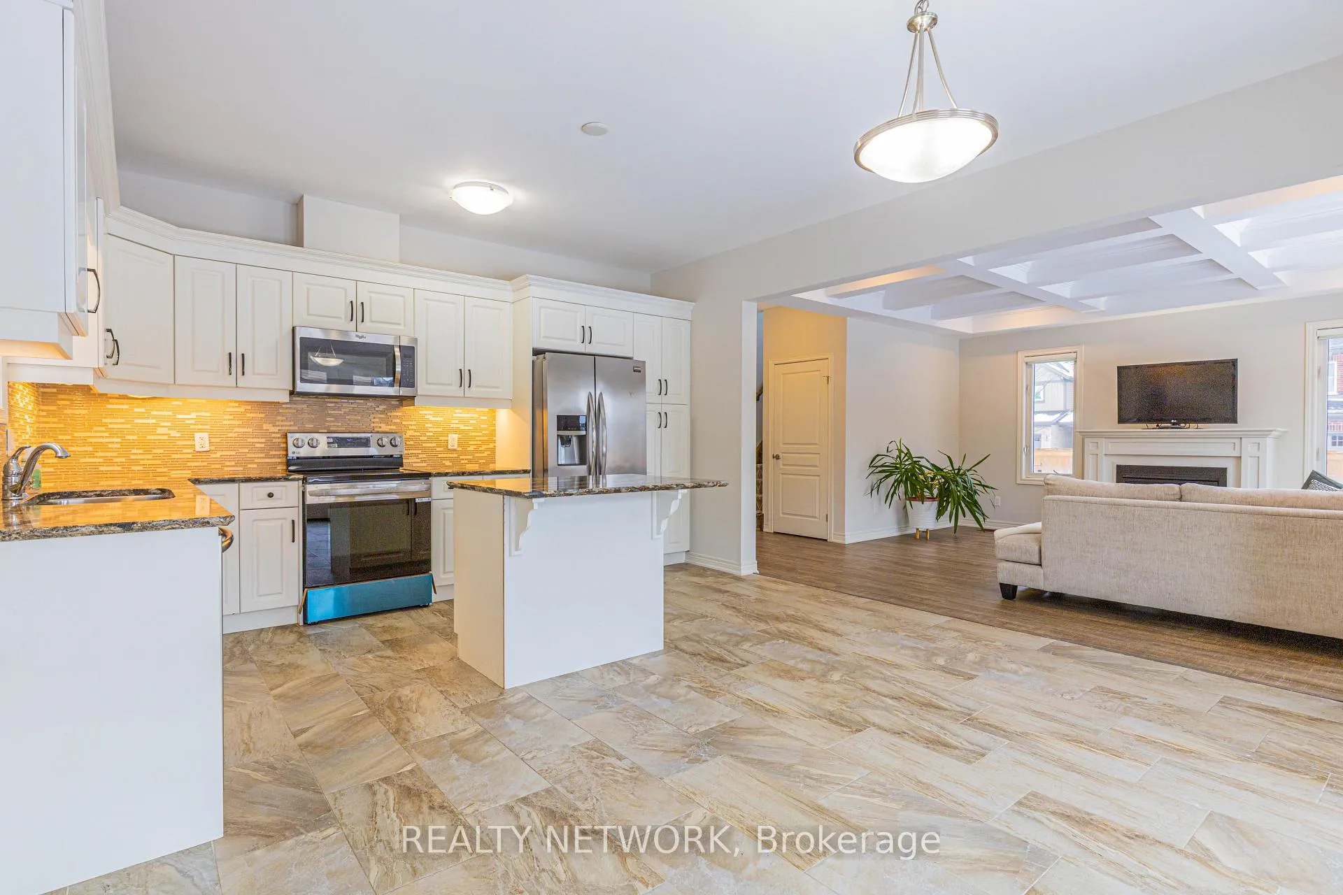 Photo 10 of 70 Spruce Crescent, Welland, Coyle Creek — HOMEH