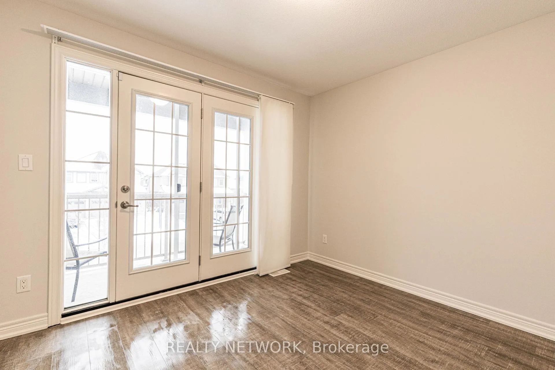 Photo 23 of 70 Spruce Crescent, Welland, Coyle Creek — HOMEH