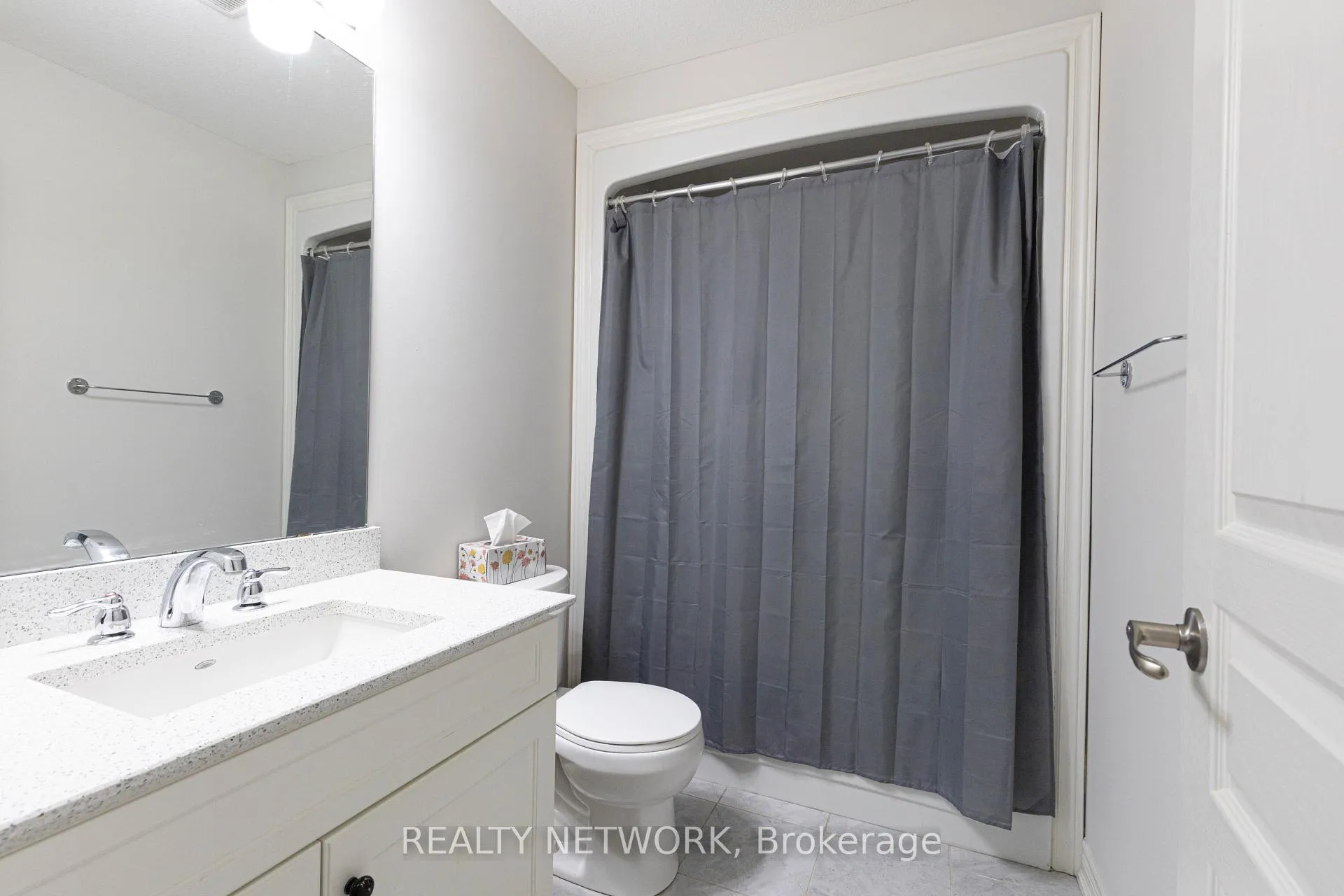 Photo 24 of 70 Spruce Crescent, Welland, Coyle Creek — HOMEH
