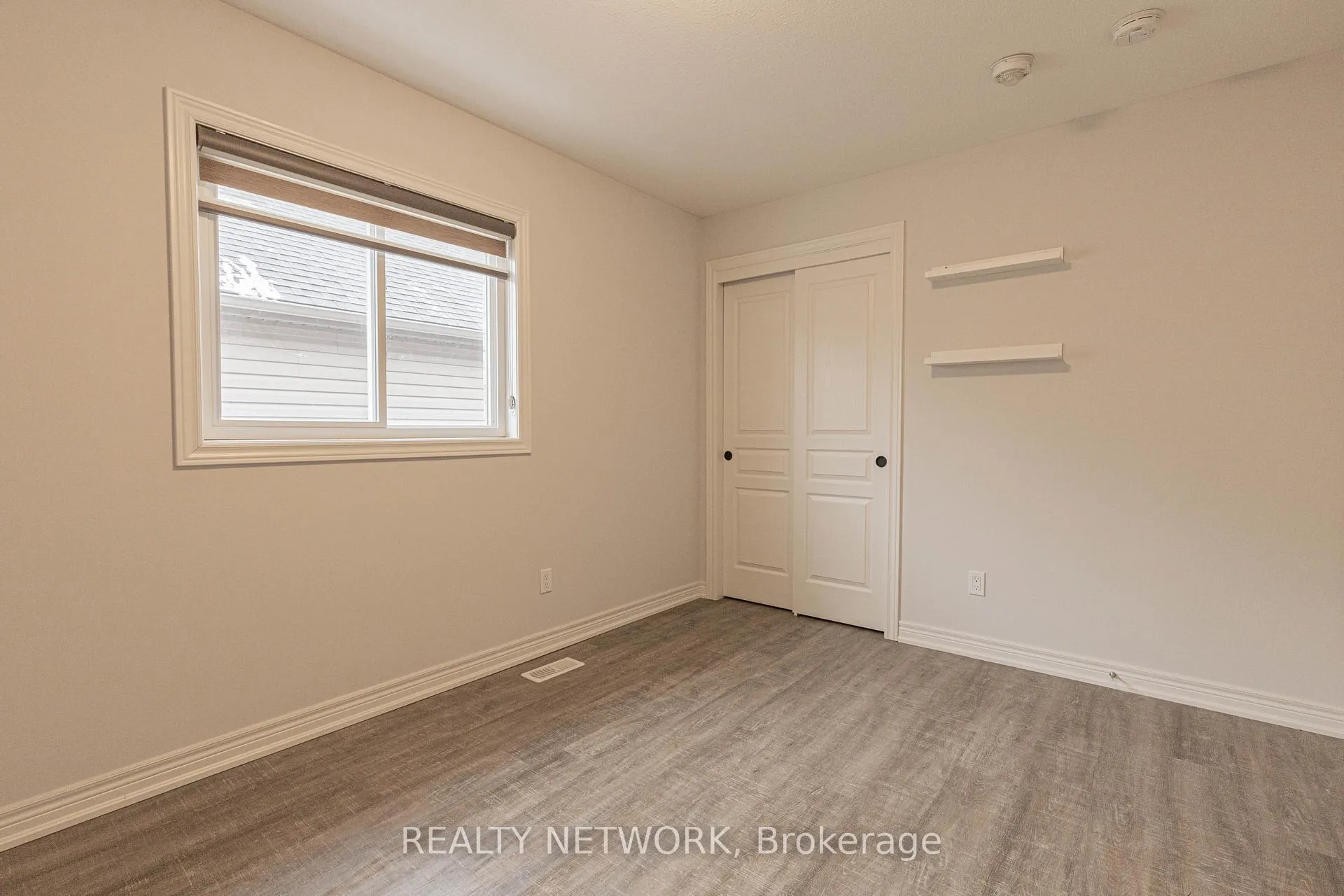 Photo 26 of 70 Spruce Crescent, Welland, Coyle Creek — HOMEH