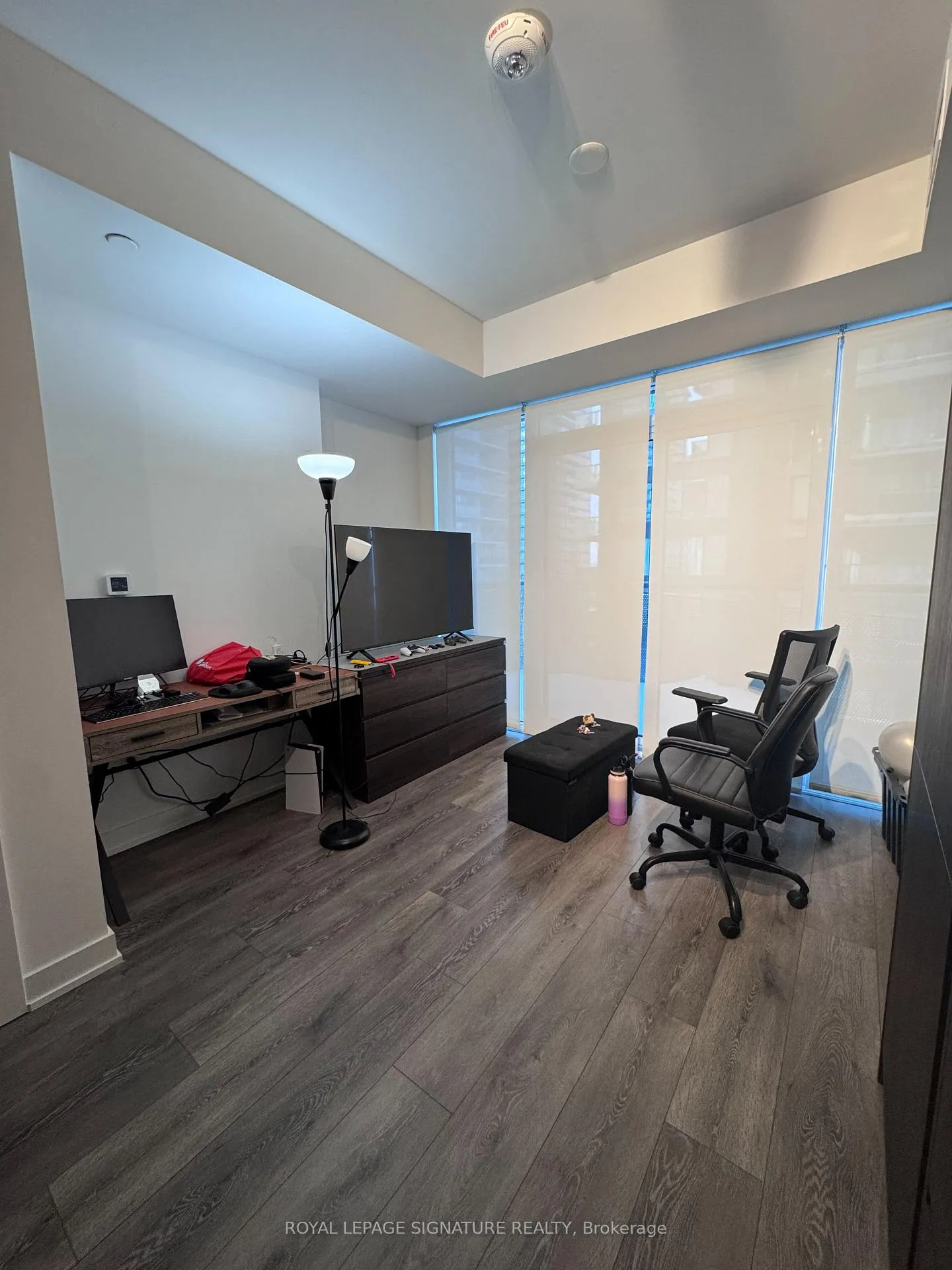 Photo 4 of Unit 1506, 127 Broadway Avenue, Toronto, Mount Pleasant West — HOMEH