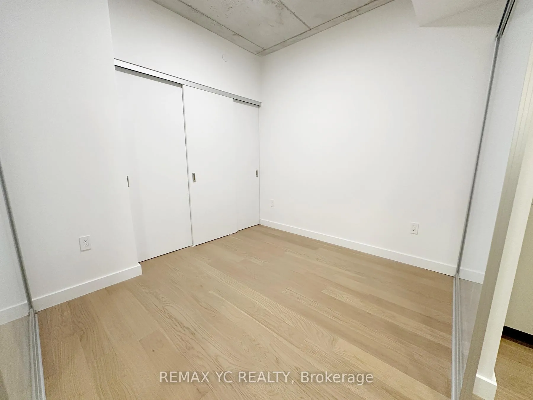 Photo 5 of Unit 214, 1720 Bayview Avenue, Toronto, Mount Pleasant East — HOMEH