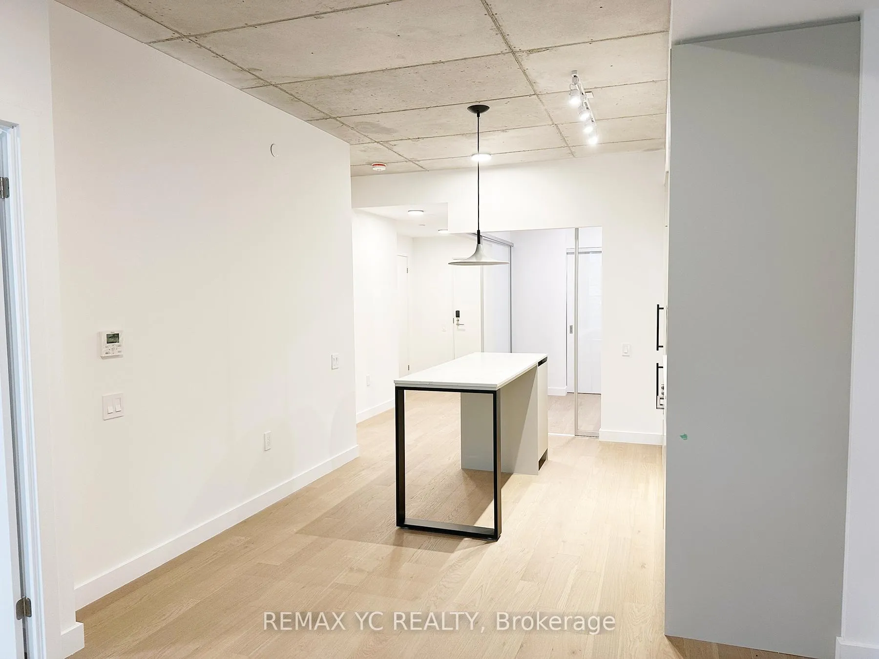 Photo 8 of Unit 214, 1720 Bayview Avenue, Toronto, Mount Pleasant East — HOMEH