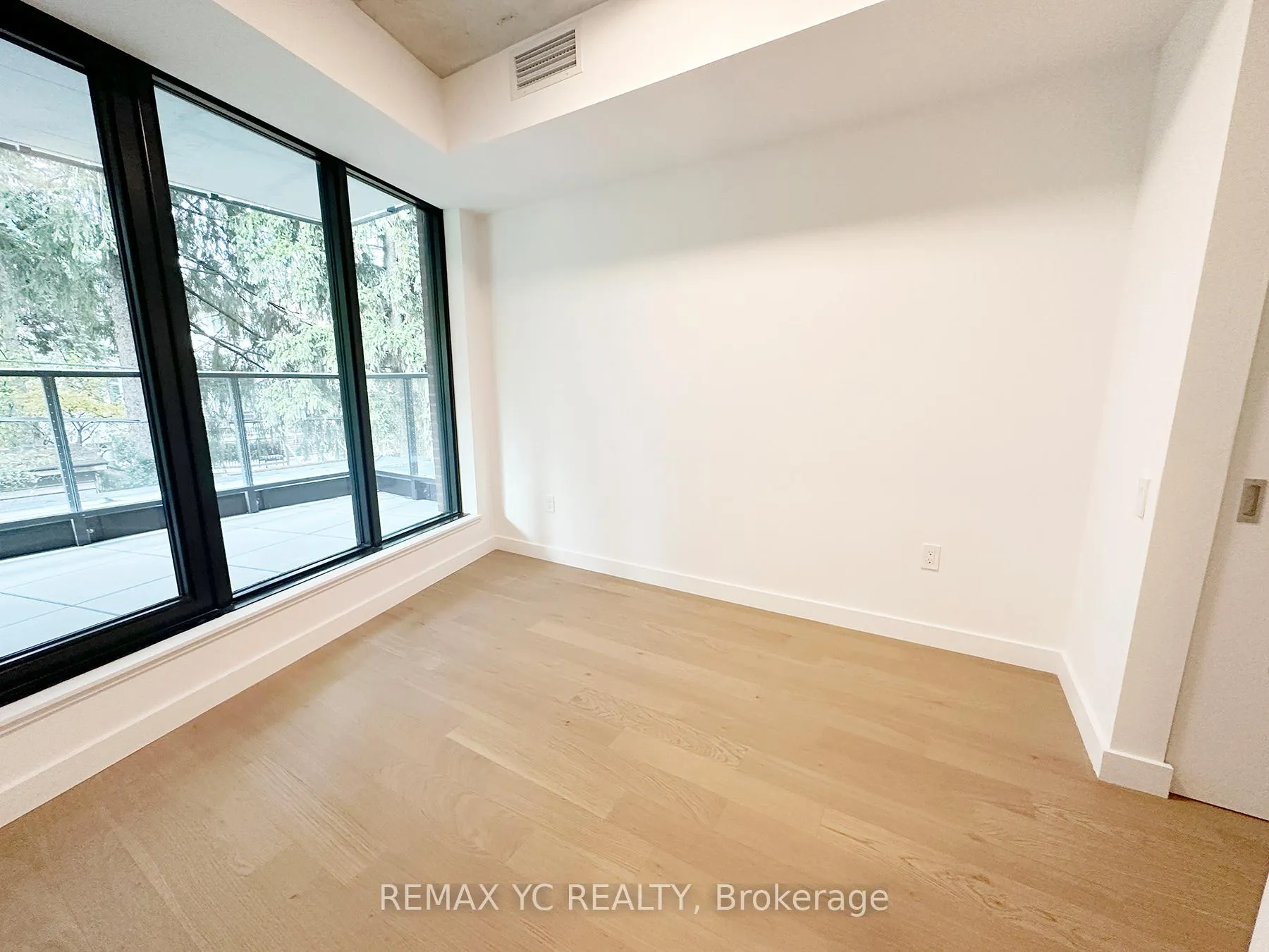 Photo 10 of Unit 214, 1720 Bayview Avenue, Toronto, Mount Pleasant East — HOMEH