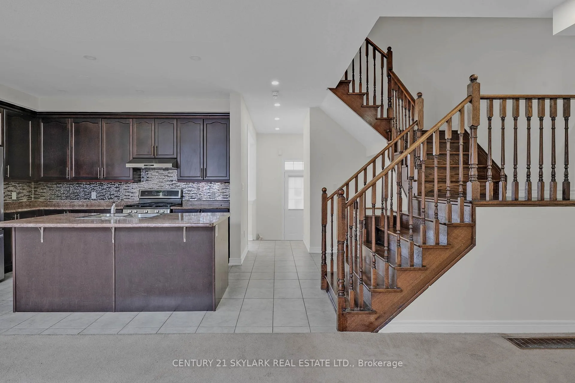 Photo 8 of 4 Primo Road, Brampton, Northwest Brampton — HOMEH
