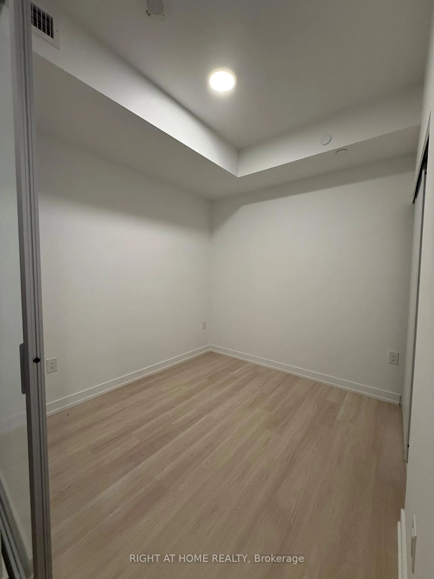 Photo 9 of Unit B909, 9751 Markham Road, Markham, Greensborough — HOMEH