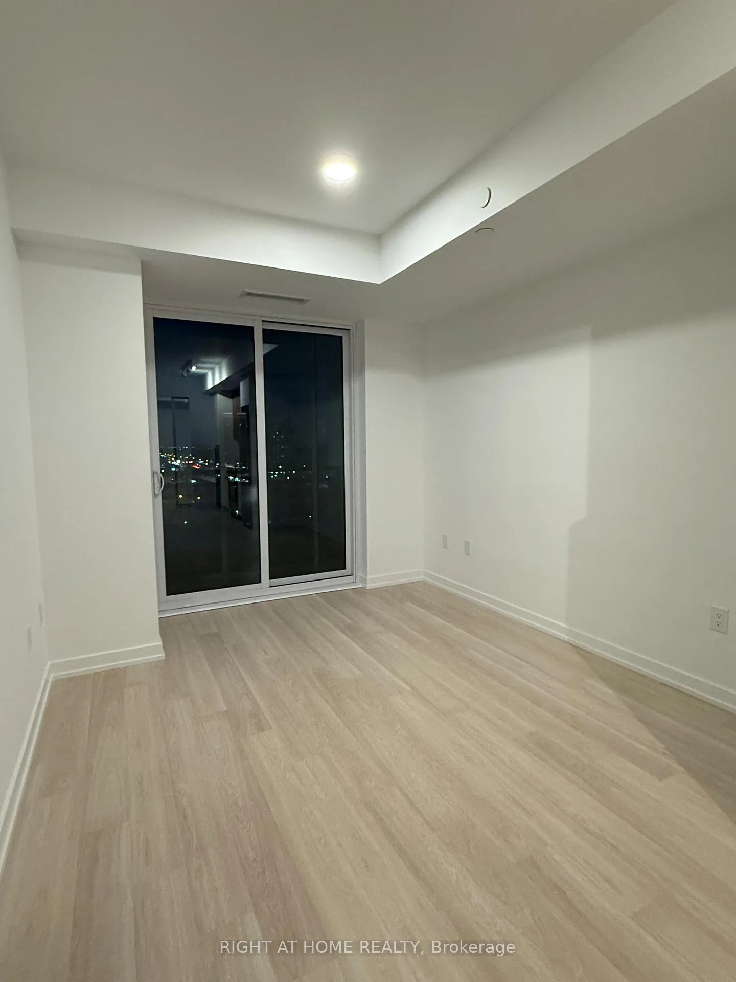 Photo 12 of Unit B909, 9751 Markham Road, Markham, Greensborough — HOMEH