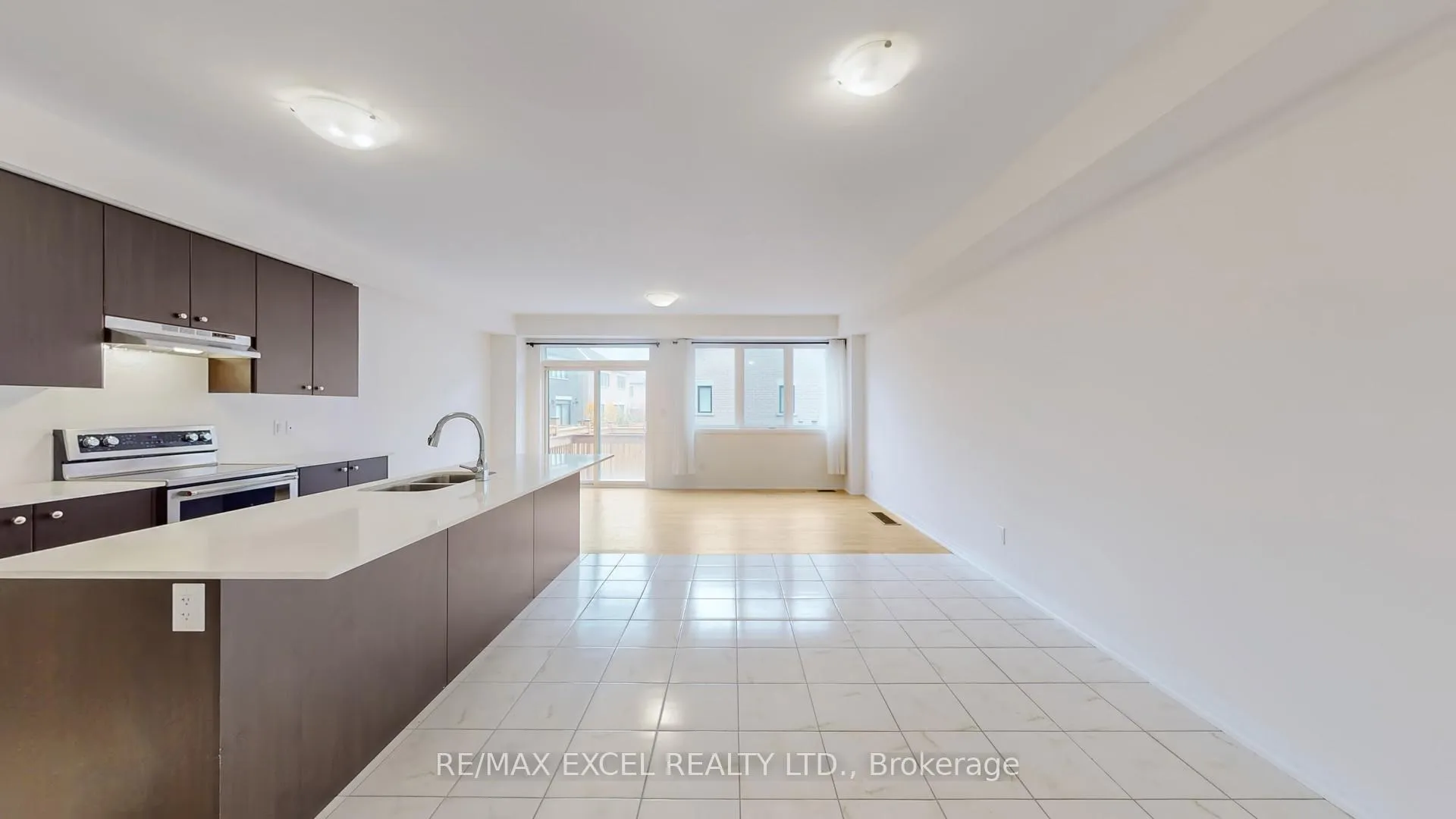 Photo 6 of 85 Robert Eaton Avenue, Markham, Middlefield — HOMEH