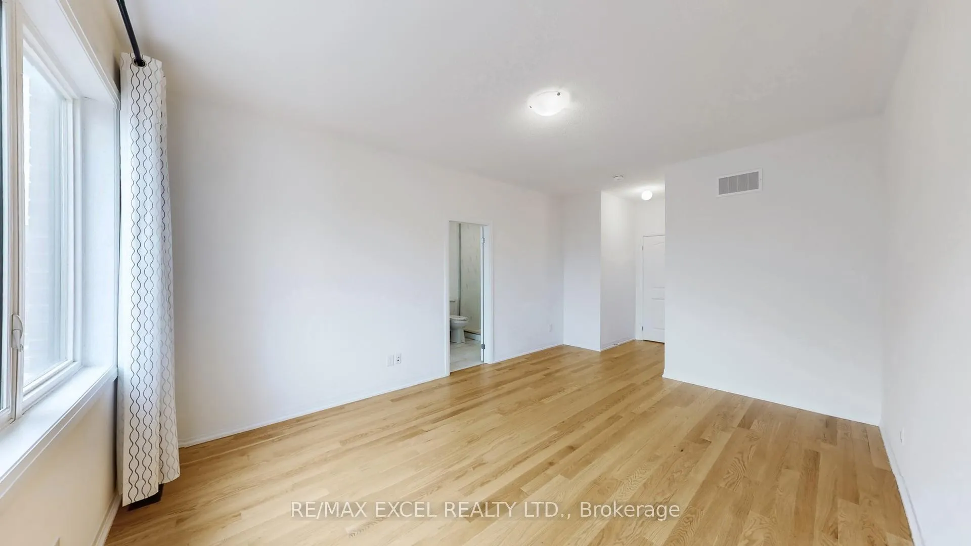 Photo 21 of 85 Robert Eaton Avenue, Markham, Middlefield — HOMEH
