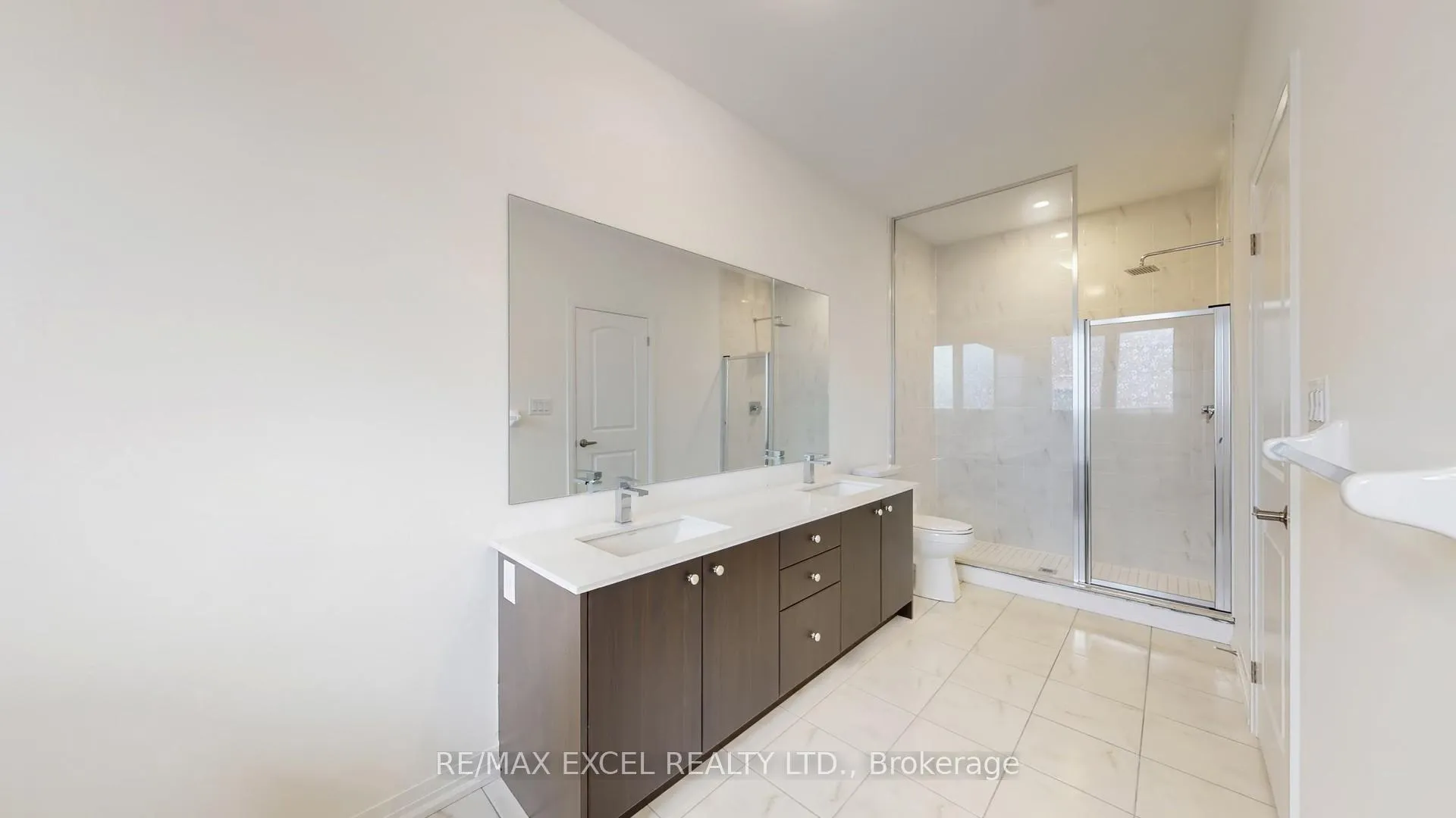 Photo 23 of 85 Robert Eaton Avenue, Markham, Middlefield — HOMEH