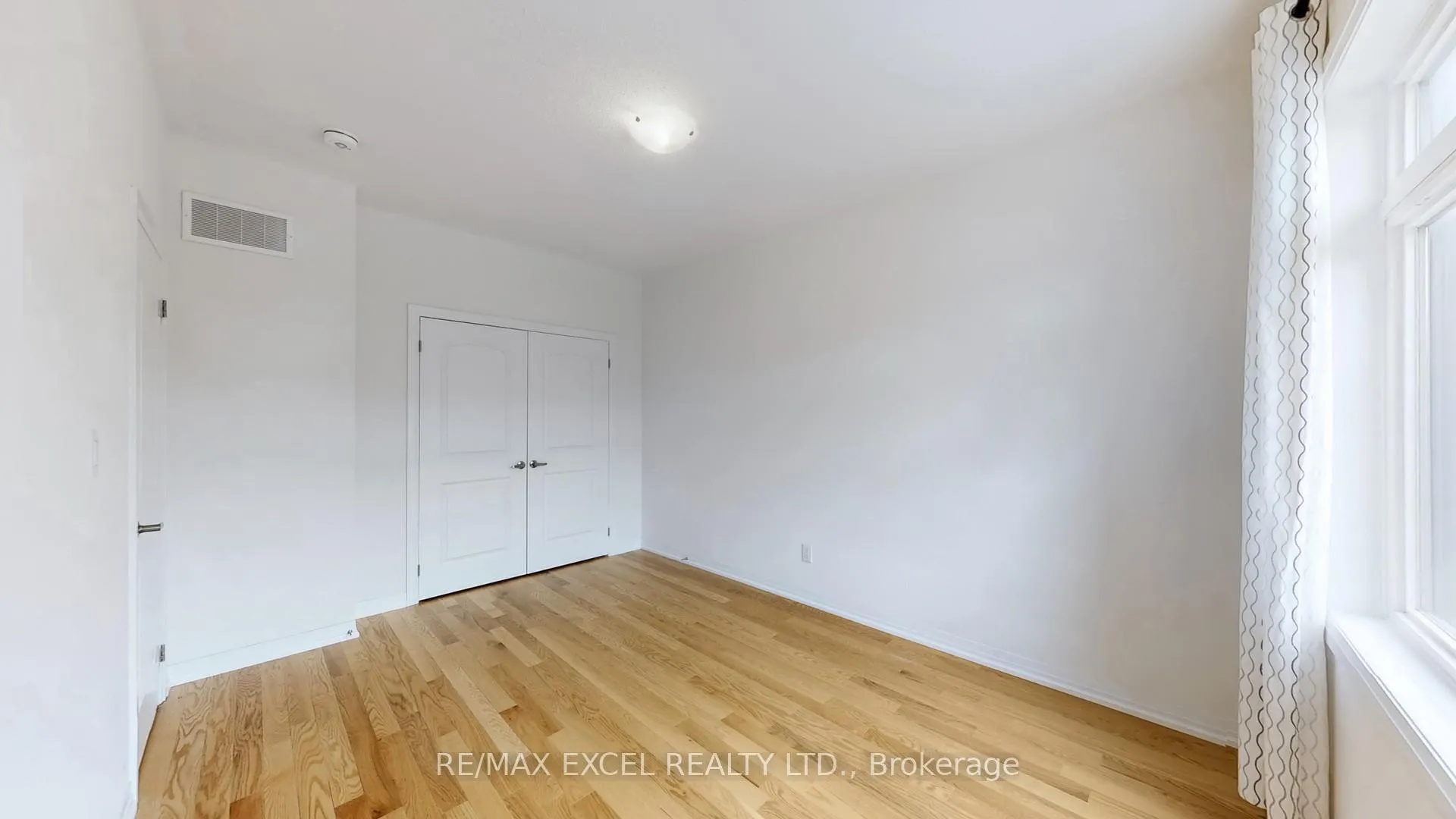 Photo 29 of 85 Robert Eaton Avenue, Markham, Middlefield — HOMEH