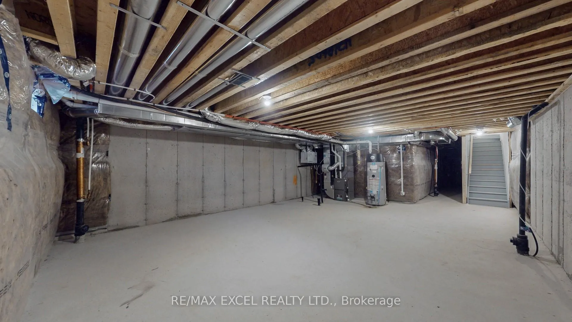 Photo 35 of 85 Robert Eaton Avenue, Markham, Middlefield — HOMEH