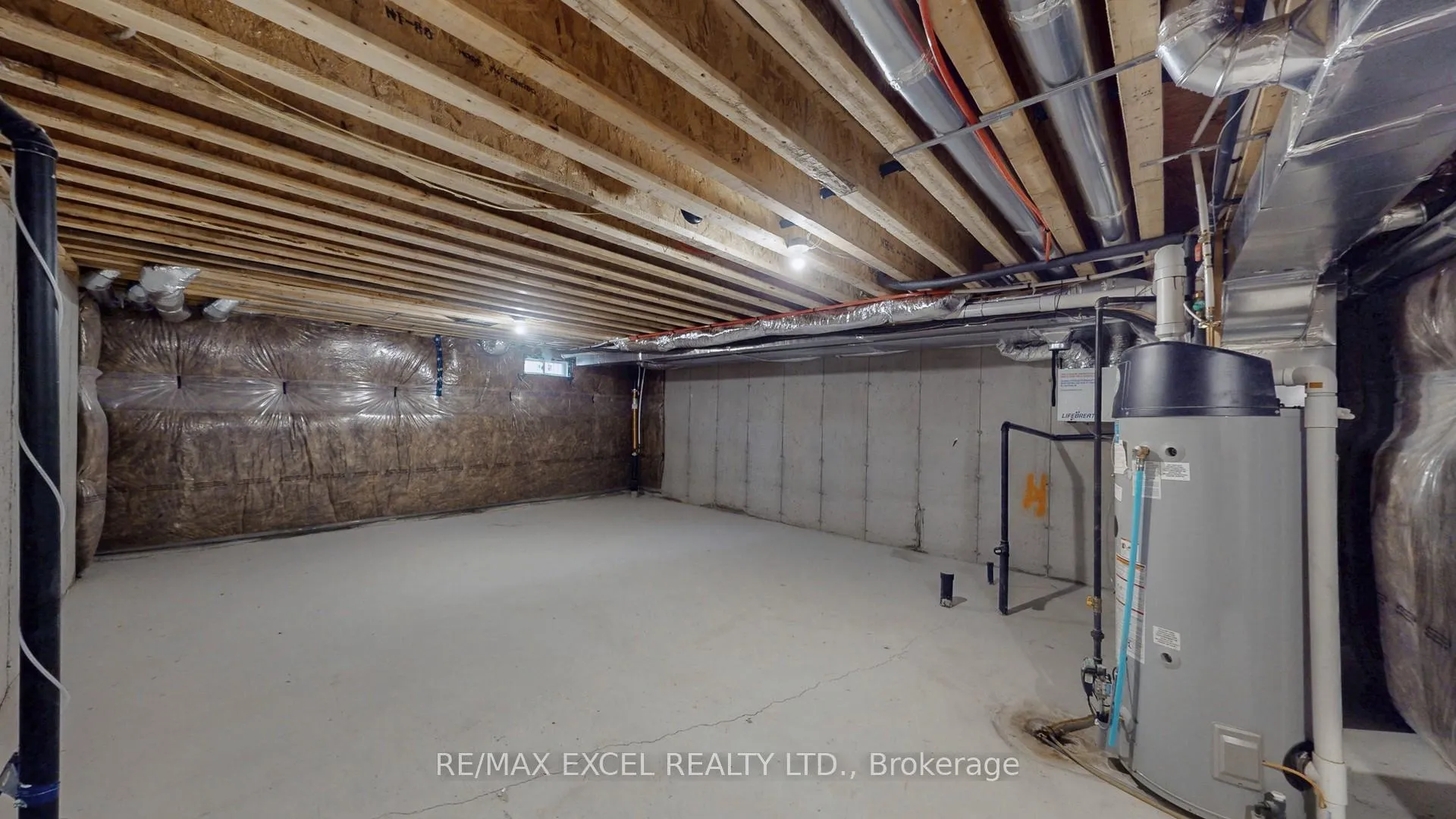 Photo 36 of 85 Robert Eaton Avenue, Markham, Middlefield — HOMEH