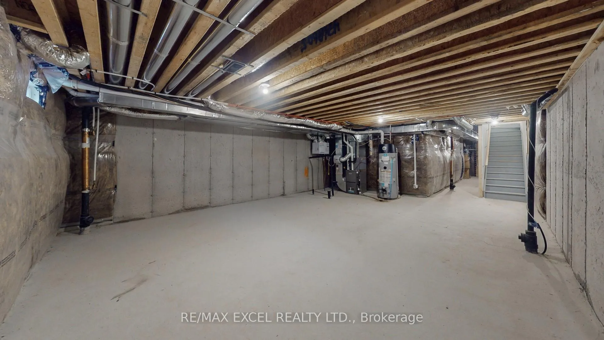 Photo 37 of 85 Robert Eaton Avenue, Markham, Middlefield — HOMEH