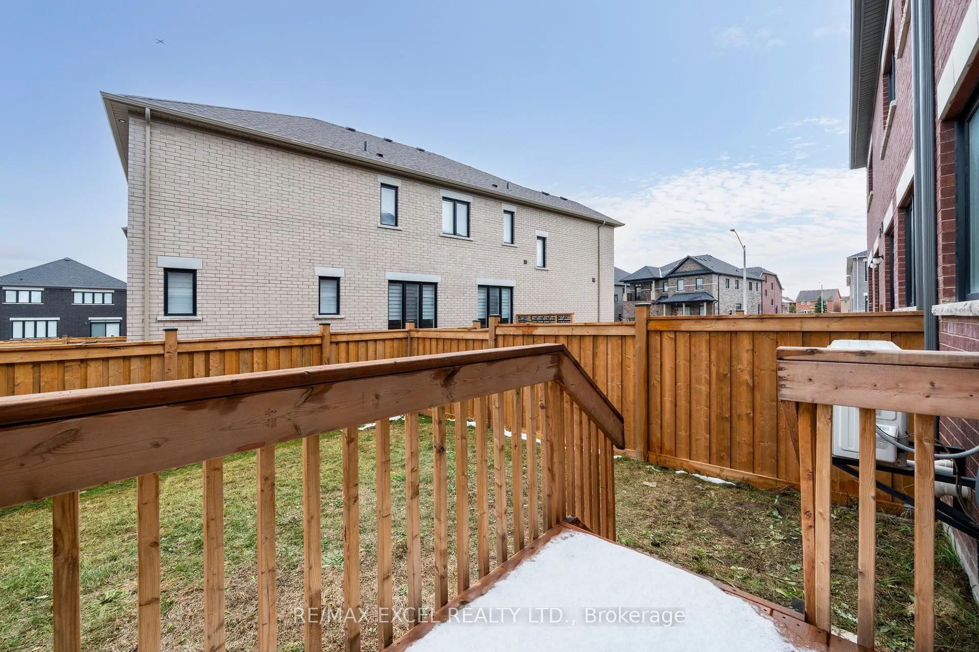 Photo 39 of 85 Robert Eaton Avenue, Markham, Middlefield — HOMEH