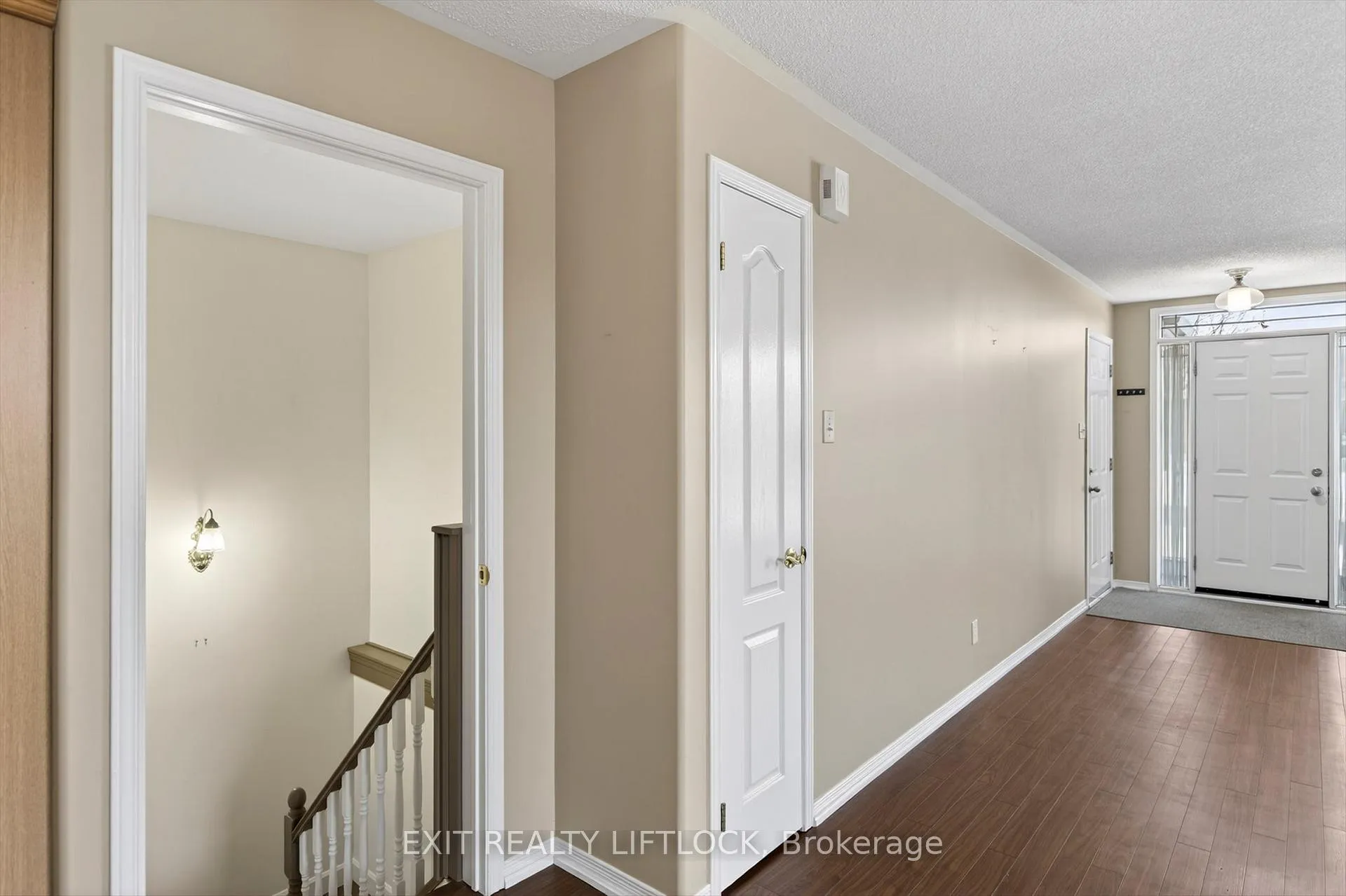 Photo 23 of 831 Wentworth Street, Peterborough, Otonabee Ward 1 — HOMEH