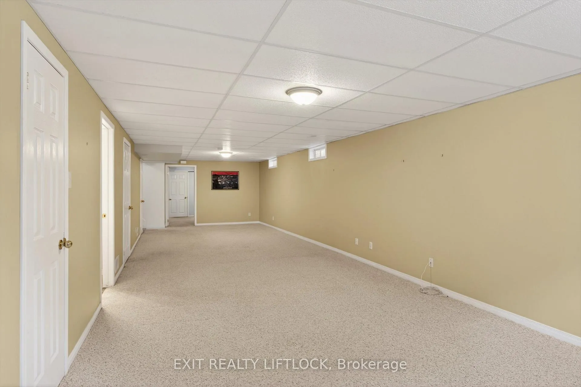 Photo 27 of 831 Wentworth Street, Peterborough, Otonabee Ward 1 — HOMEH