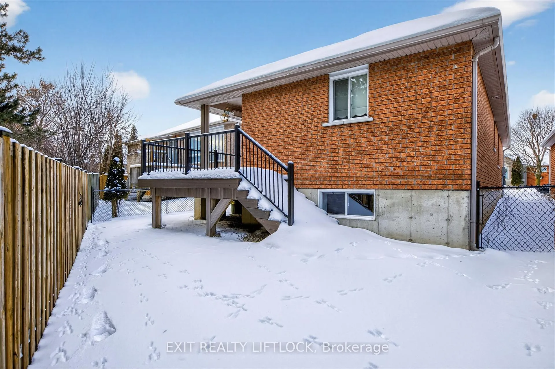 Photo 35 of 831 Wentworth Street, Peterborough, Otonabee Ward 1 — HOMEH
