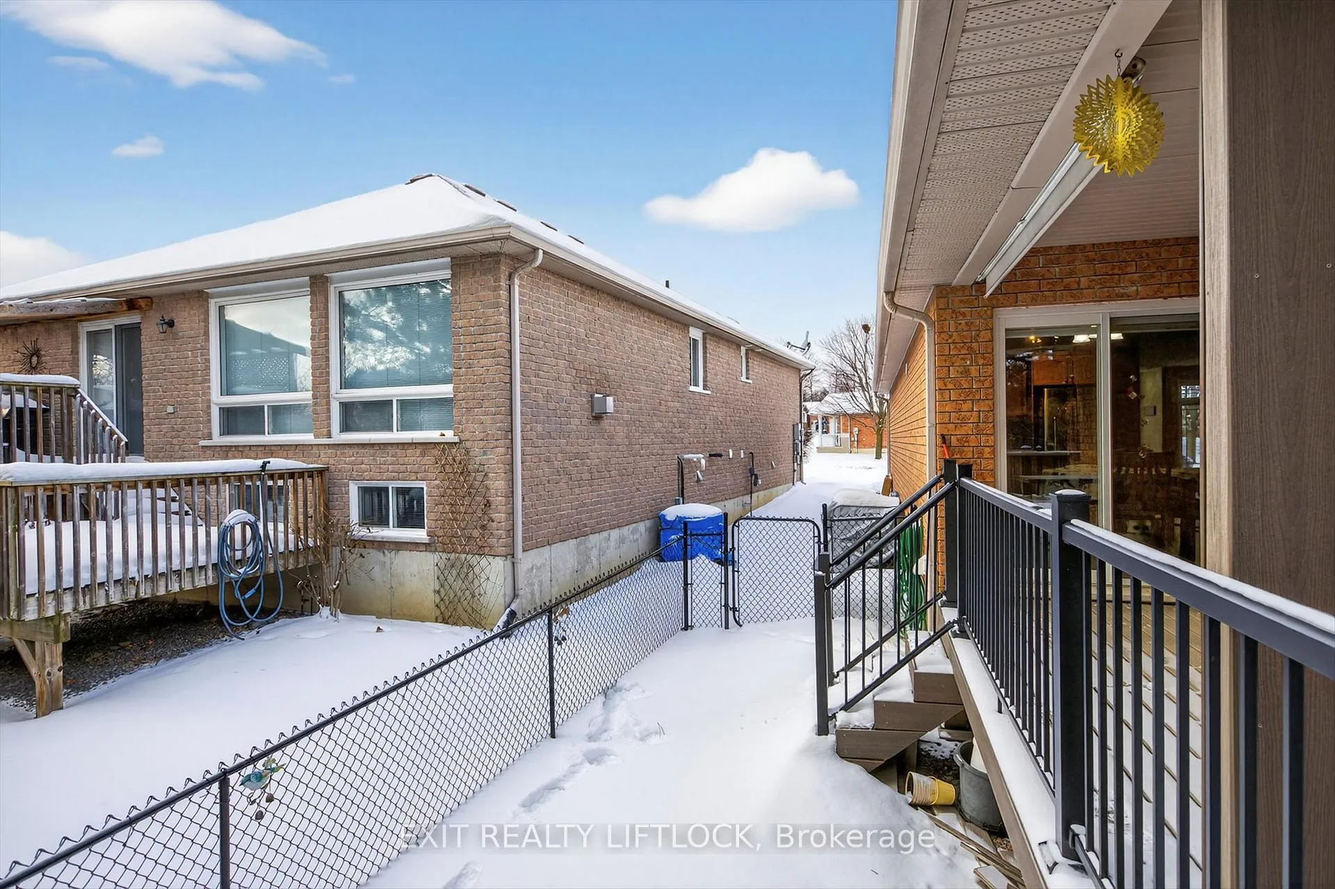 Photo 36 of 831 Wentworth Street, Peterborough, Otonabee Ward 1 — HOMEH