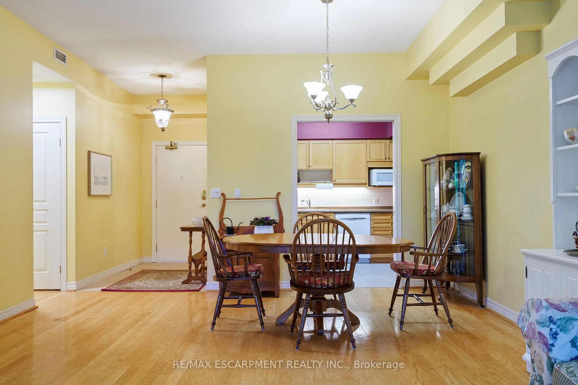 Photo 5 of Unit 102, 77 Governors Road, Hamilton, Dundas — HOMEH