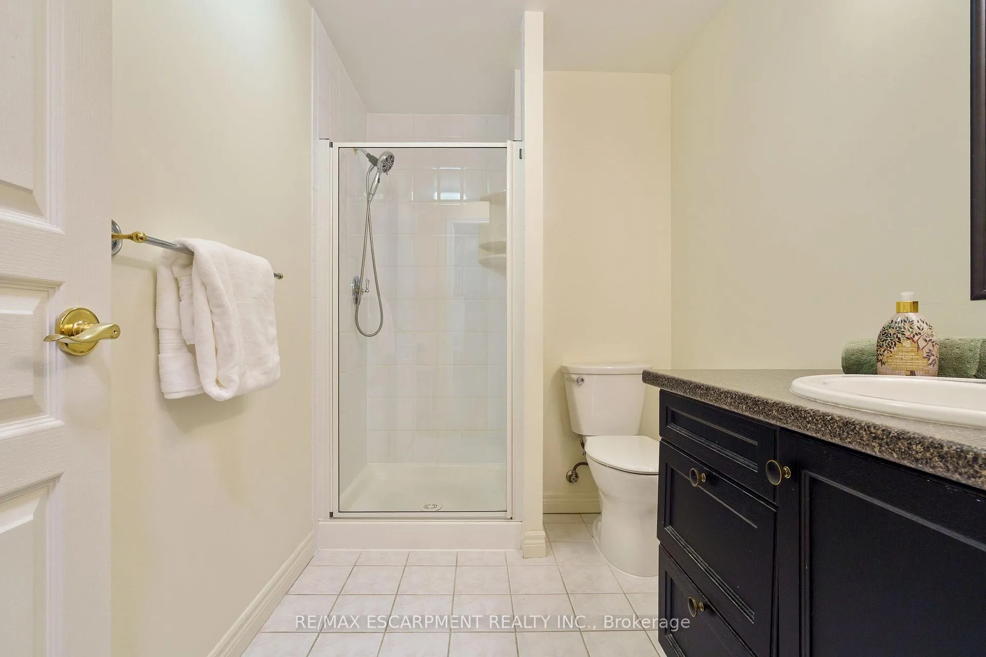 Photo 32 of Unit 102, 77 Governors Road, Hamilton, Dundas — HOMEH