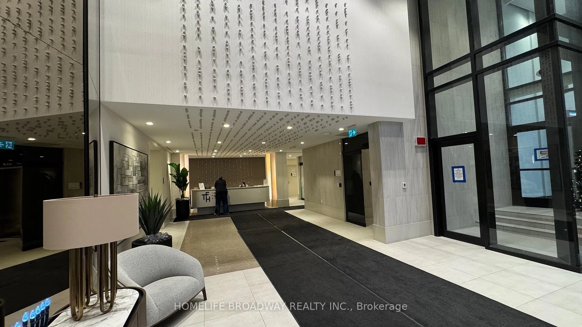 Photo 1 of Unit 1711, 2020 Bathurst Street, Toronto, Humewood-Cedarvale — HOMEH