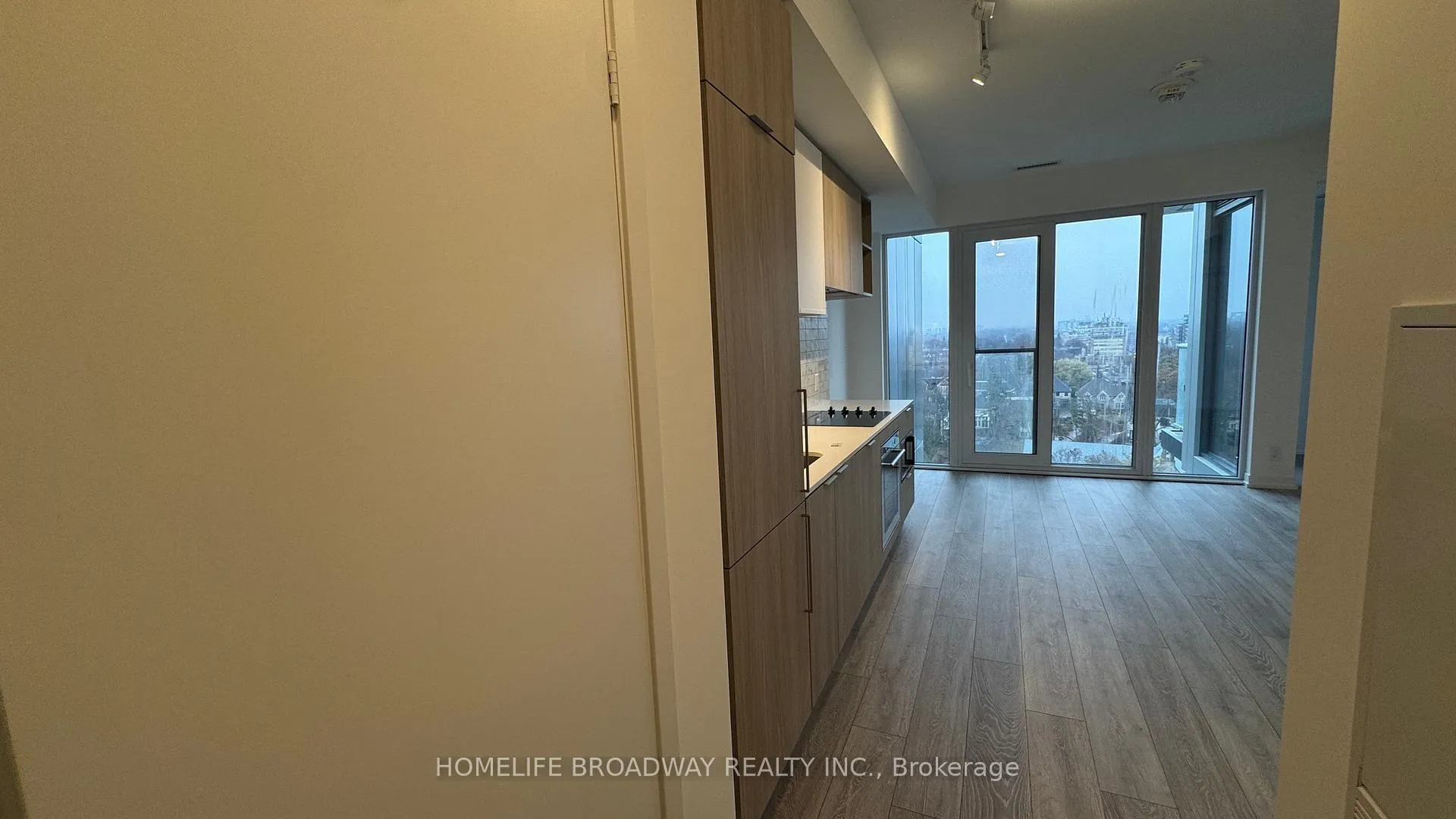 Photo 4 of Unit 1711, 2020 Bathurst Street, Toronto, Humewood-Cedarvale — HOMEH