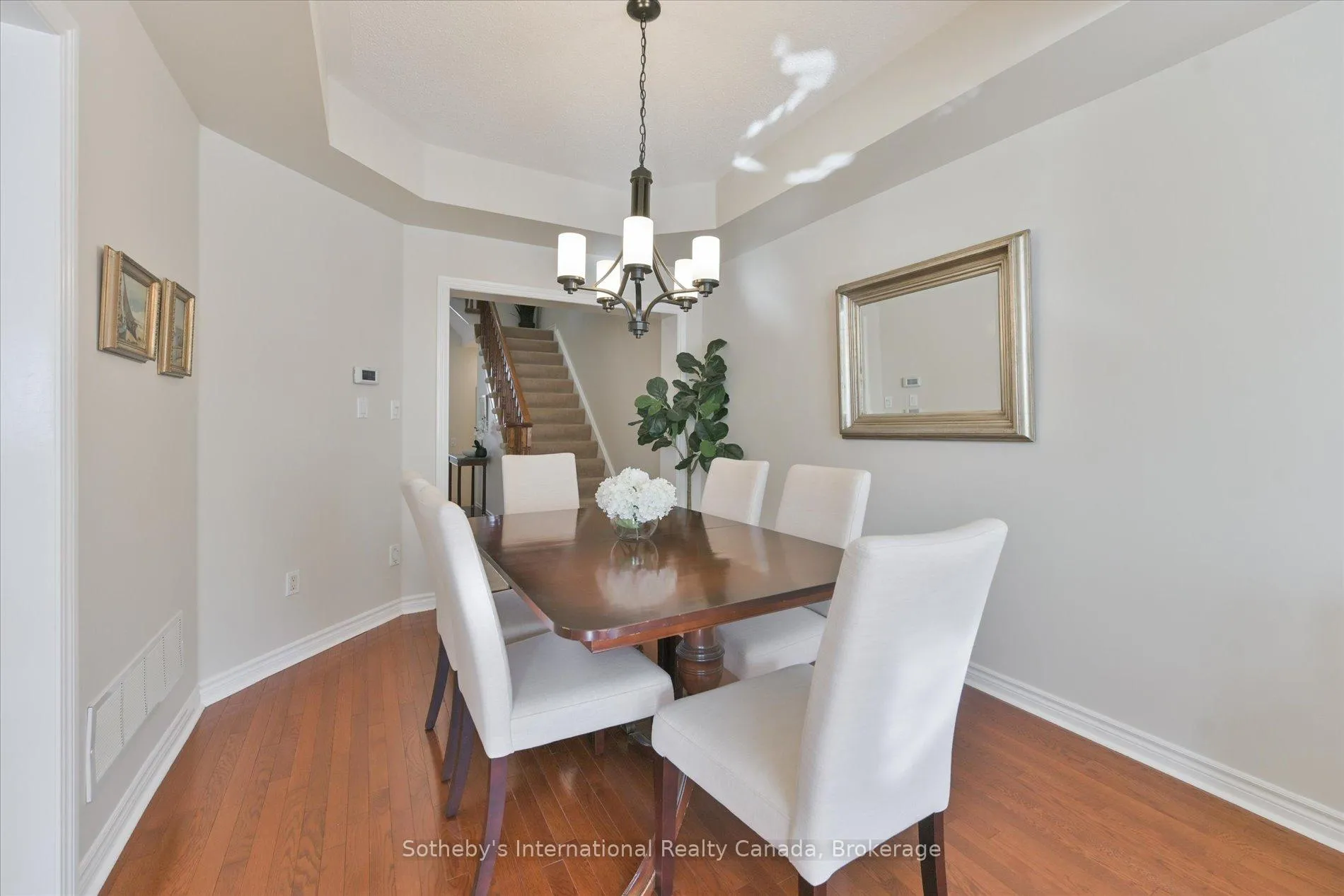 Photo 5 of Unit 21, 300 Ravineview Way, Oakville, Wedgewood Creek — HOMEH