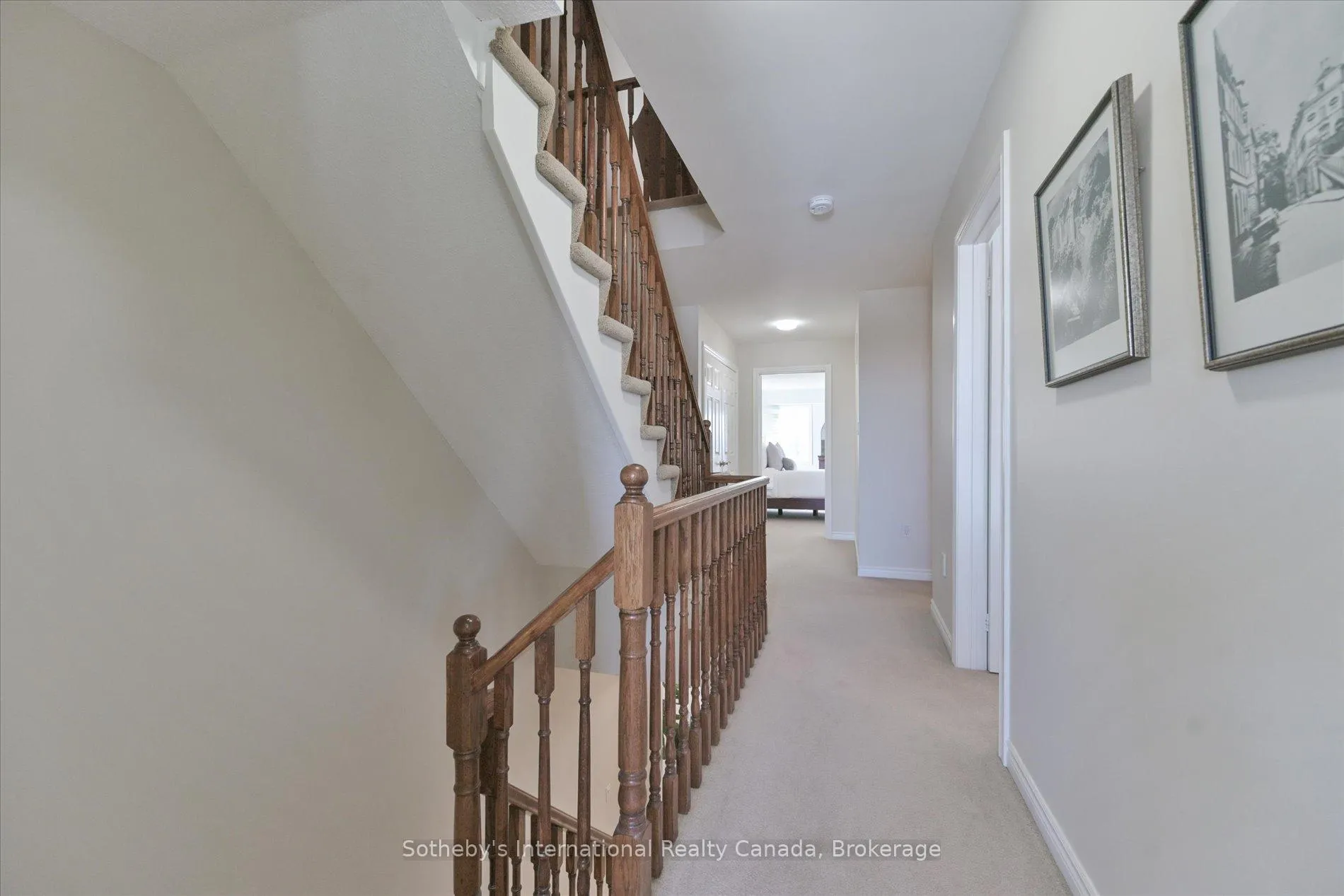 Photo 17 of Unit 21, 300 Ravineview Way, Oakville, Wedgewood Creek — HOMEH