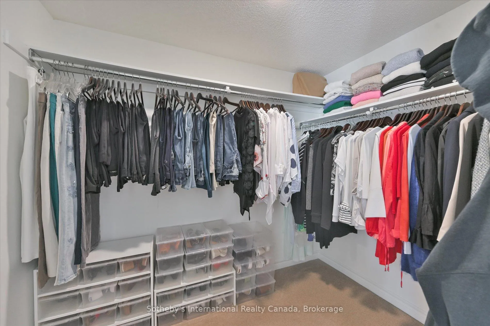 Photo 24 of Unit 21, 300 Ravineview Way, Oakville, Wedgewood Creek — HOMEH