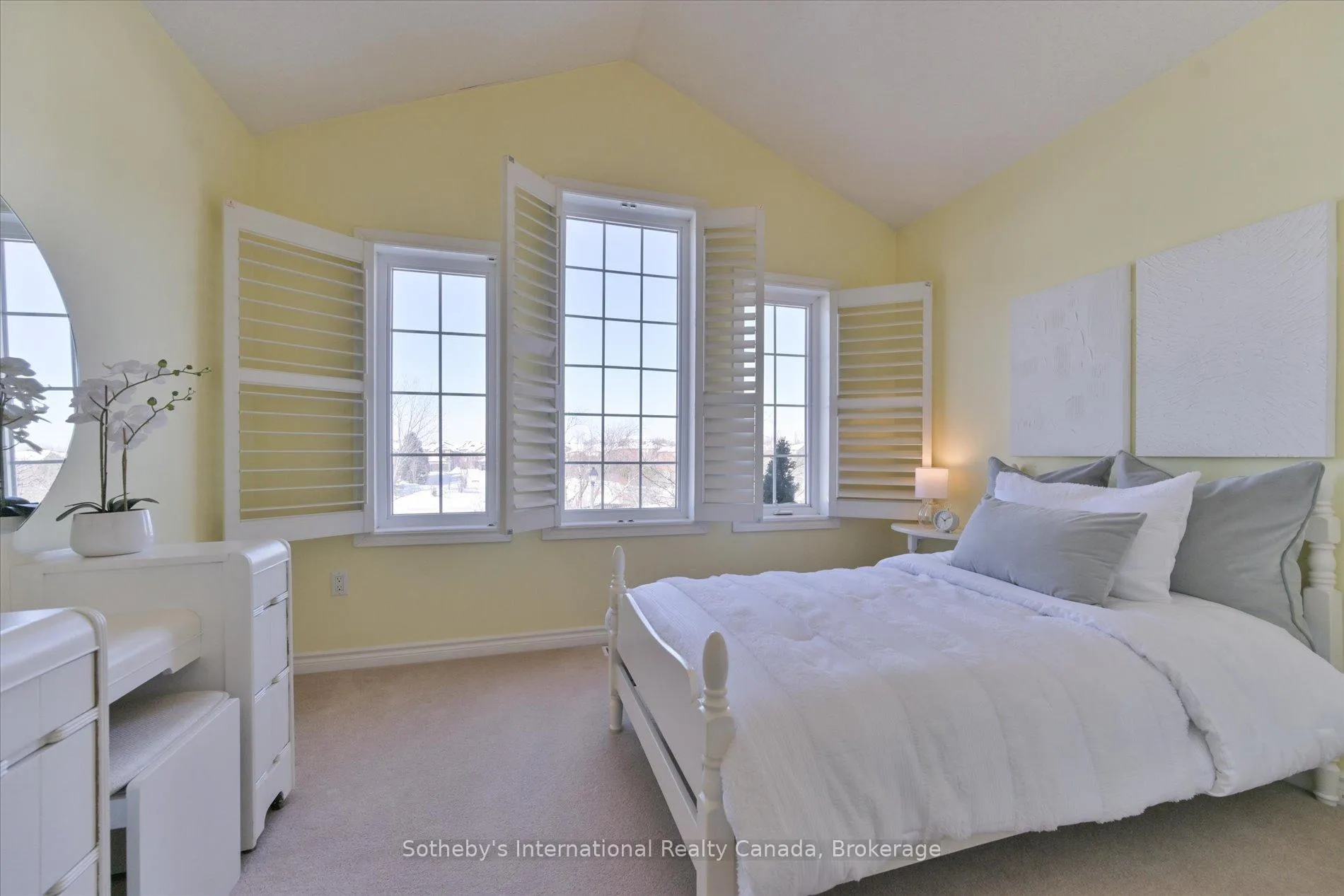 Photo 27 of Unit 21, 300 Ravineview Way, Oakville, Wedgewood Creek — HOMEH
