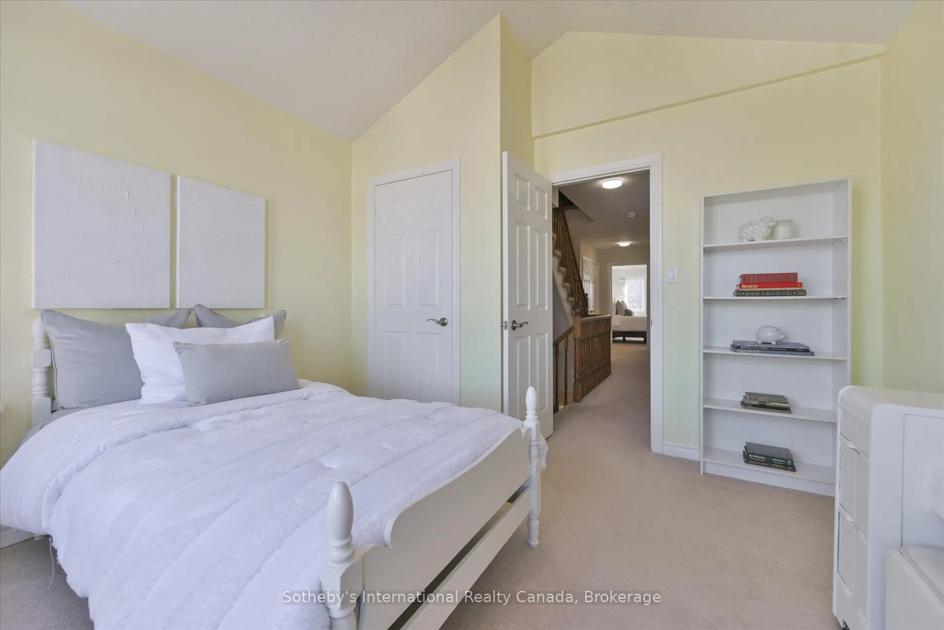 Photo 28 of Unit 21, 300 Ravineview Way, Oakville, Wedgewood Creek — HOMEH
