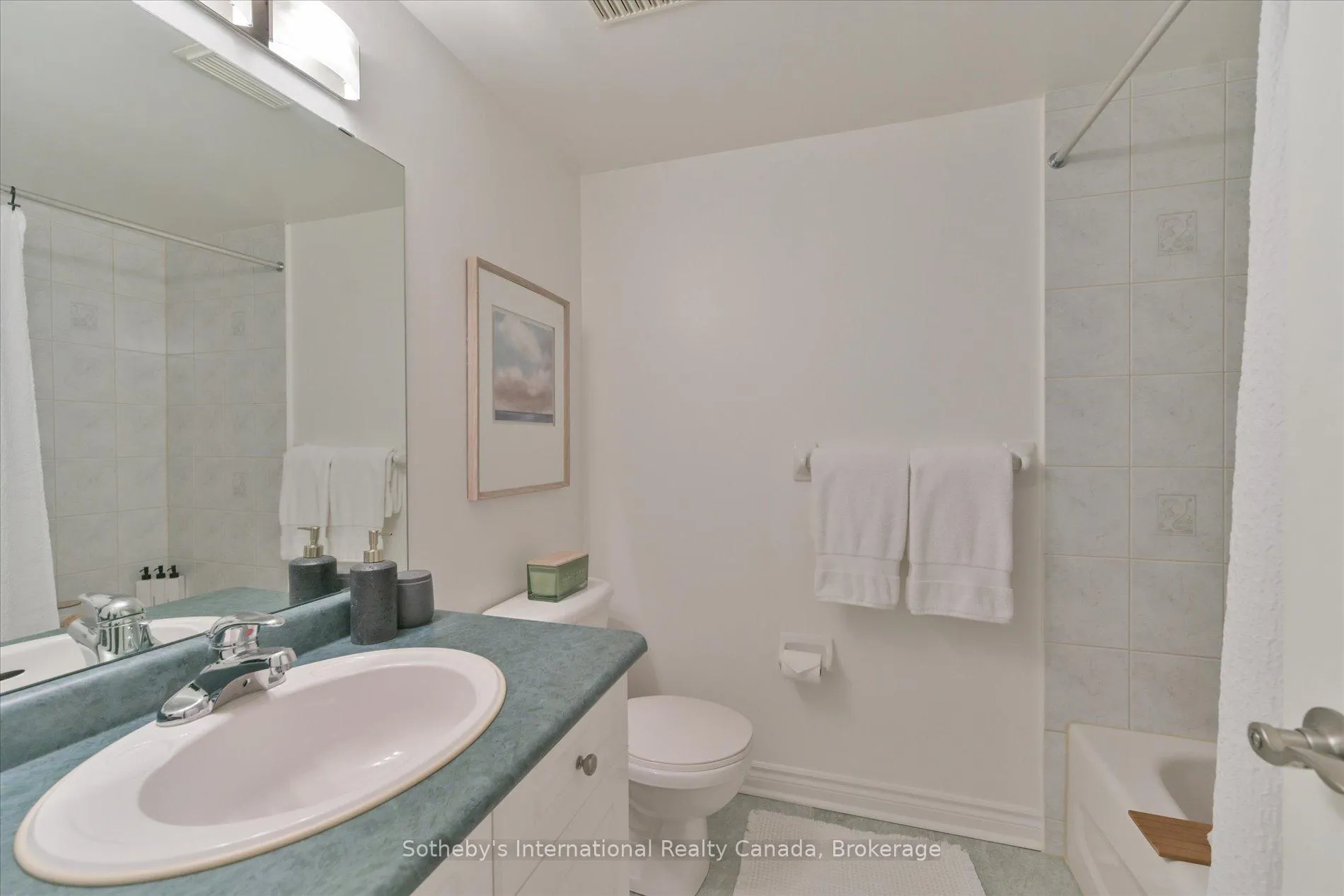 Photo 30 of Unit 21, 300 Ravineview Way, Oakville, Wedgewood Creek — HOMEH