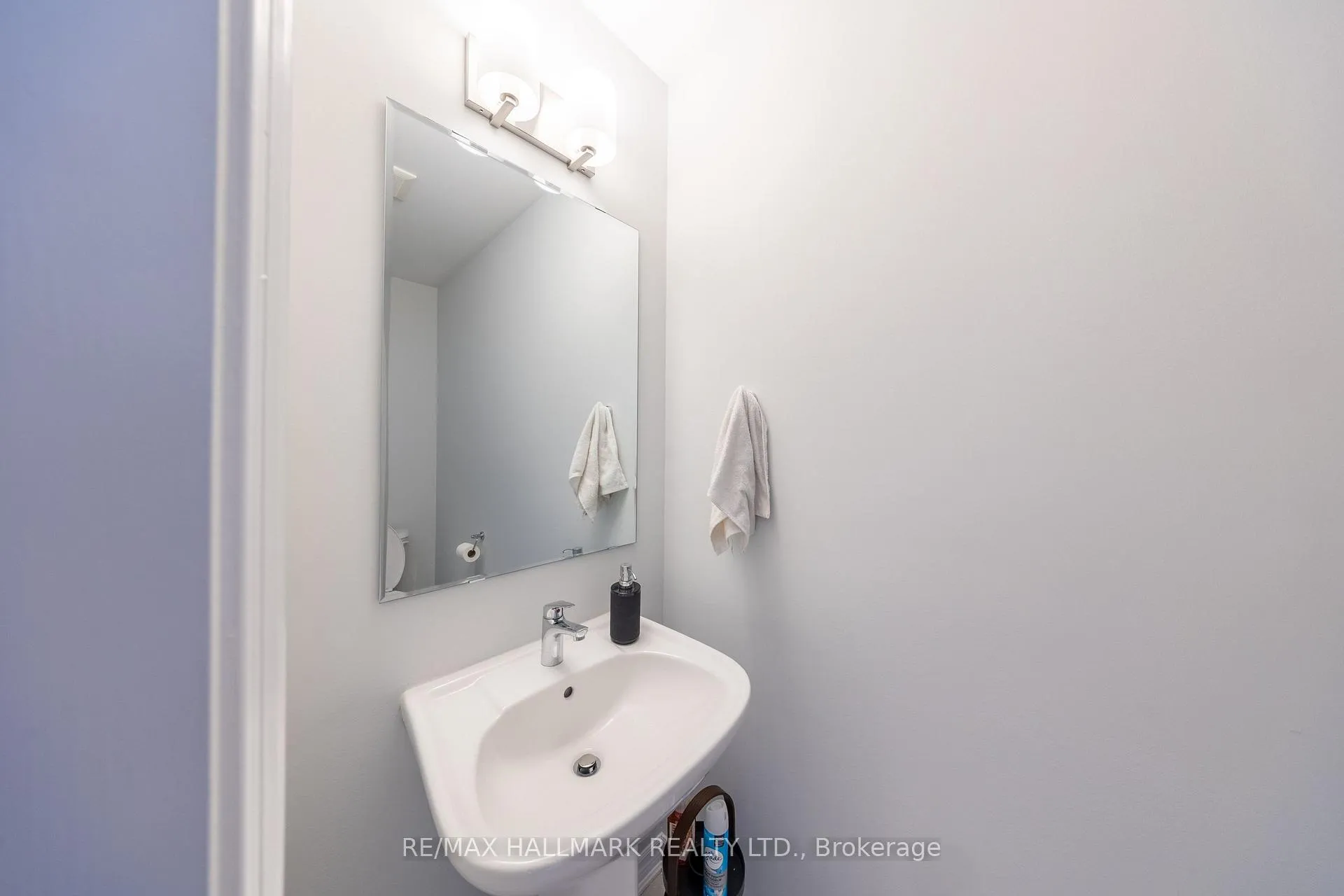 Photo 11 of 1198 Greentree Path, Oshawa, Kedron — HOMEH