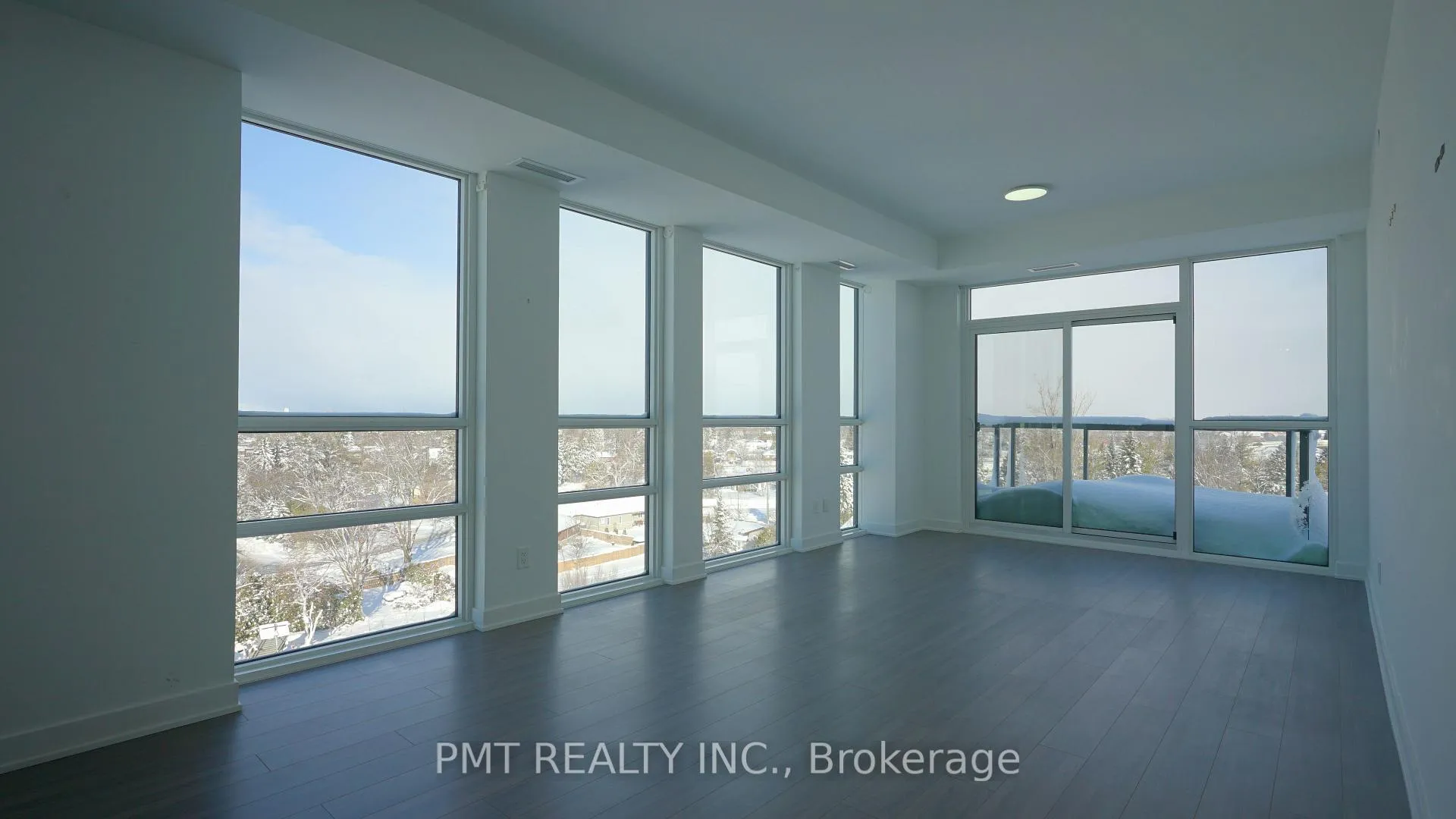 Photo 3 of Unit 622, 681 Yonge Street, Barrie, Painswick South — HOMEH
