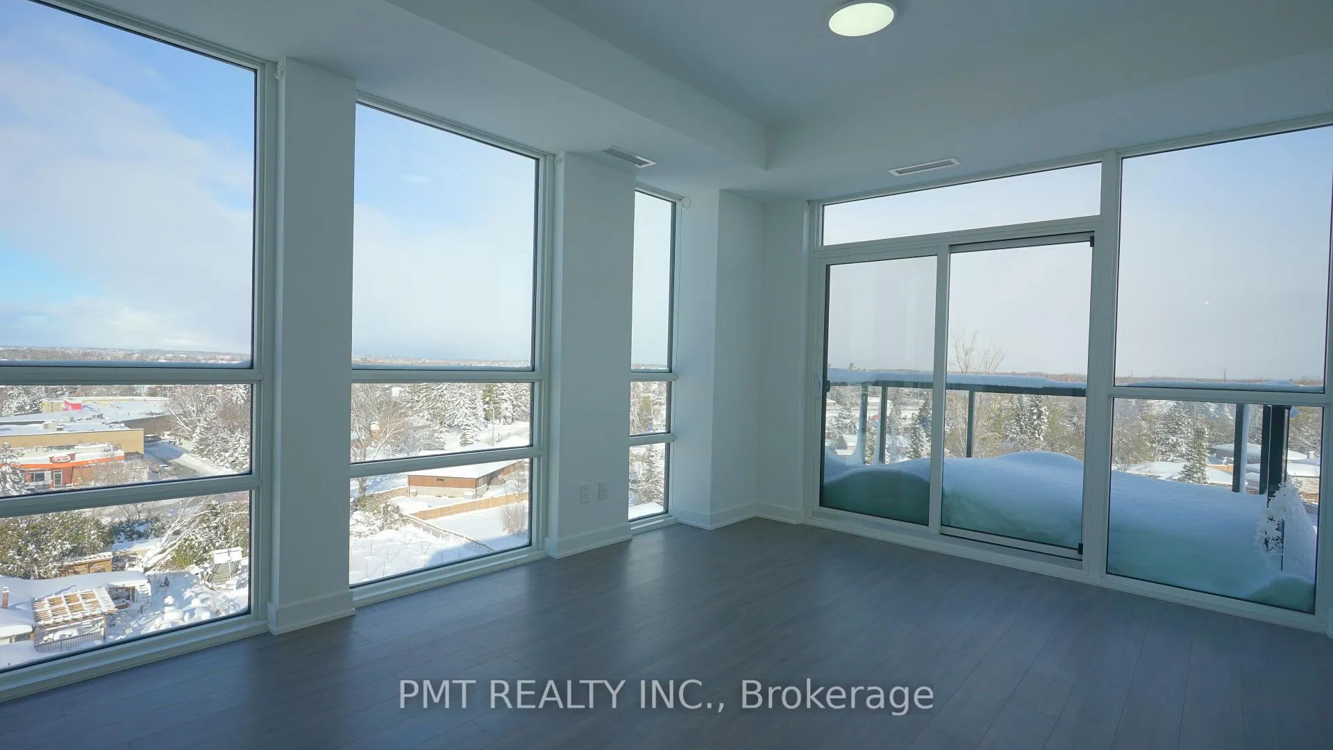 Photo 5 of Unit 622, 681 Yonge Street, Barrie, Painswick South — HOMEH