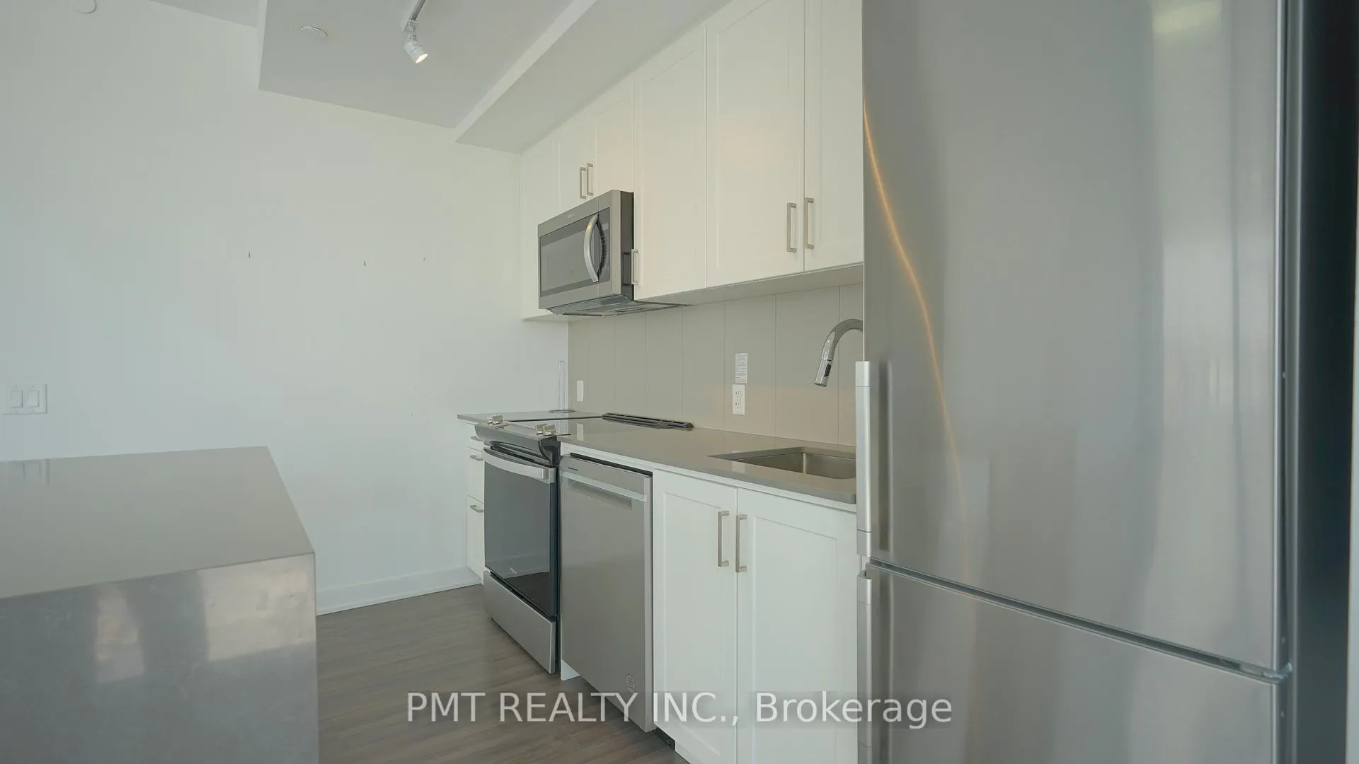 Photo 7 of Unit 622, 681 Yonge Street, Barrie, Painswick South — HOMEH