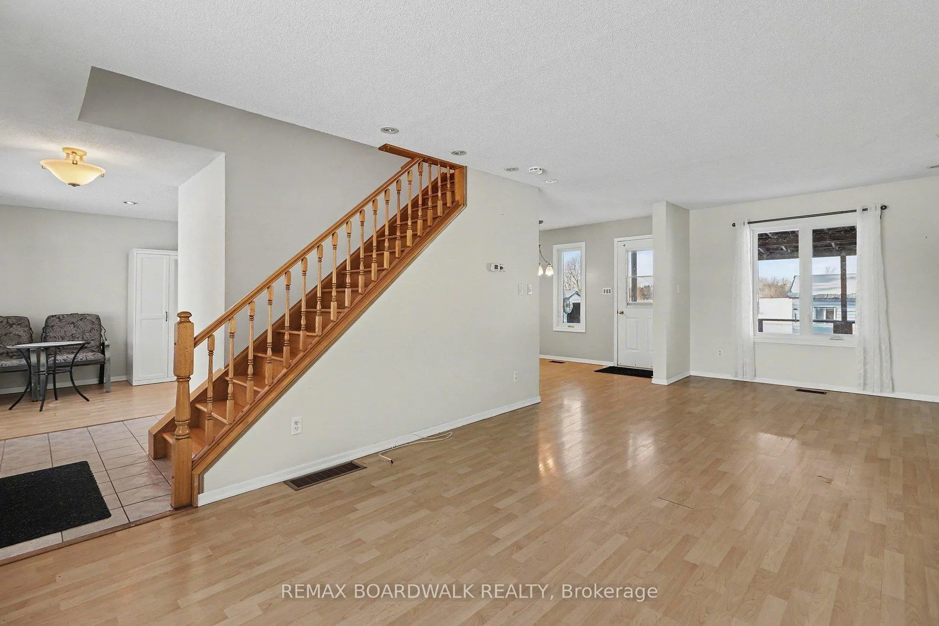 Photo 3 of 16319 Seventh Road, North Stormont, North Stormont (Roxborough) Twp — HOMEH