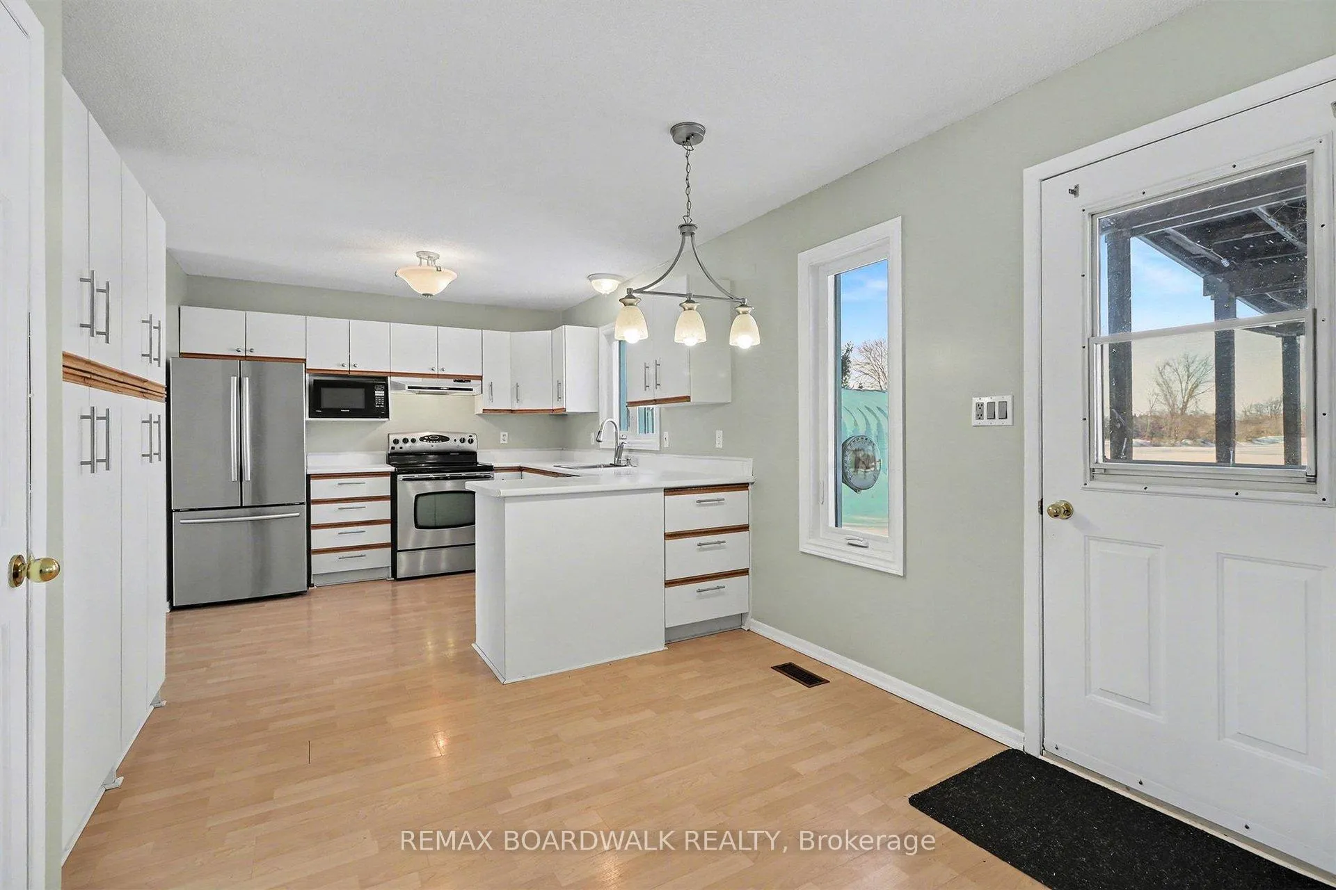 Photo 6 of 16319 Seventh Road, North Stormont, North Stormont (Roxborough) Twp — HOMEH