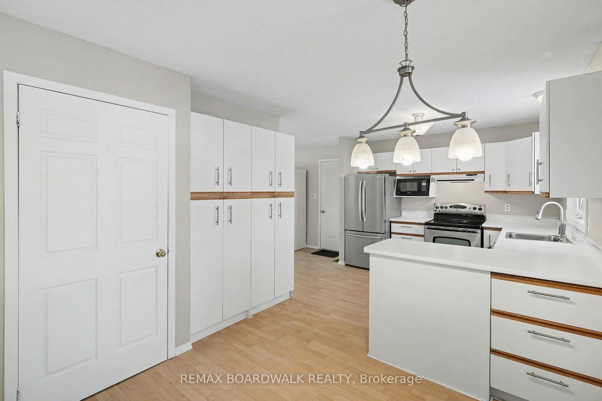 Photo 10 of 16319 Seventh Road, North Stormont, North Stormont (Roxborough) Twp — HOMEH