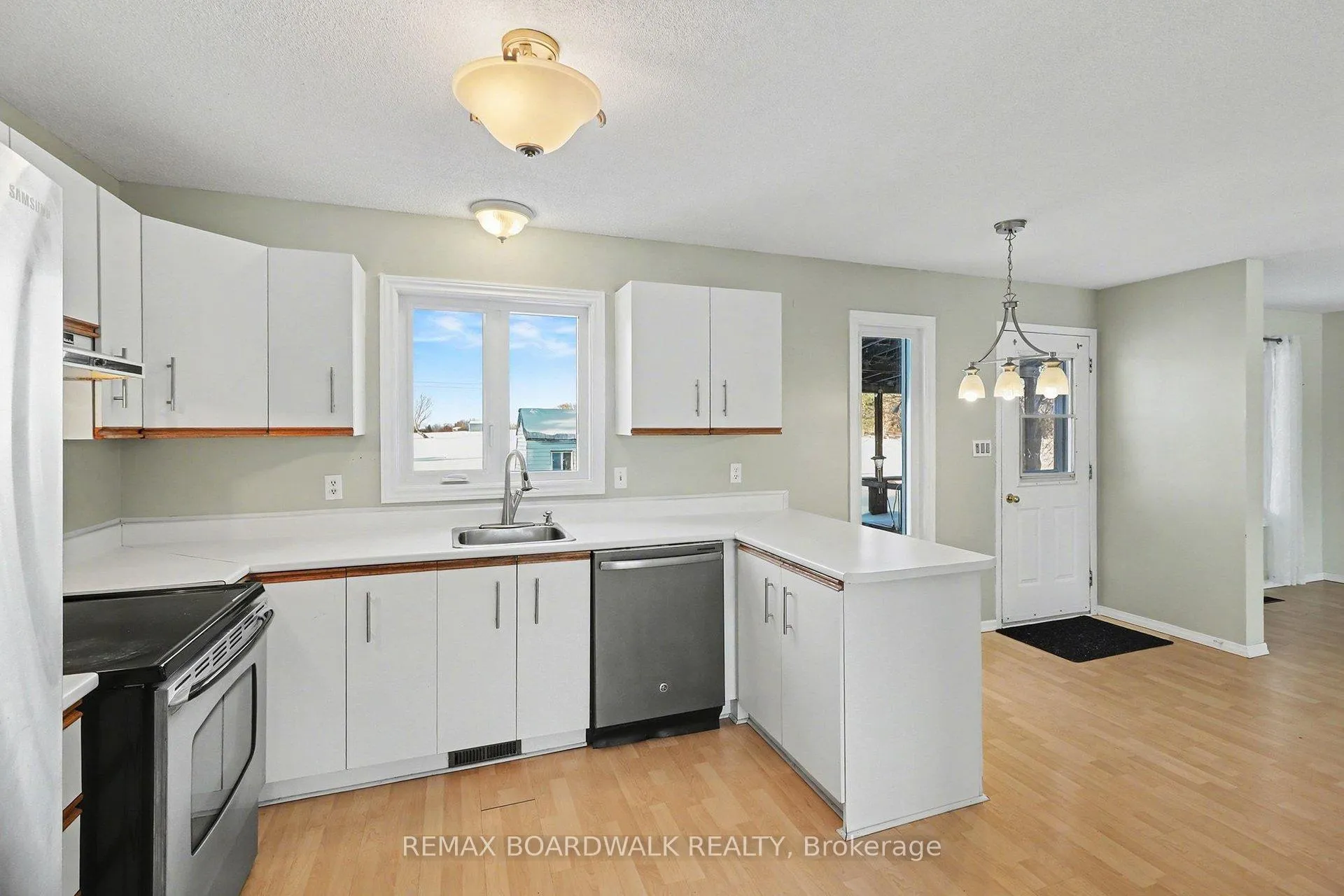 Photo 13 of 16319 Seventh Road, North Stormont, North Stormont (Roxborough) Twp — HOMEH